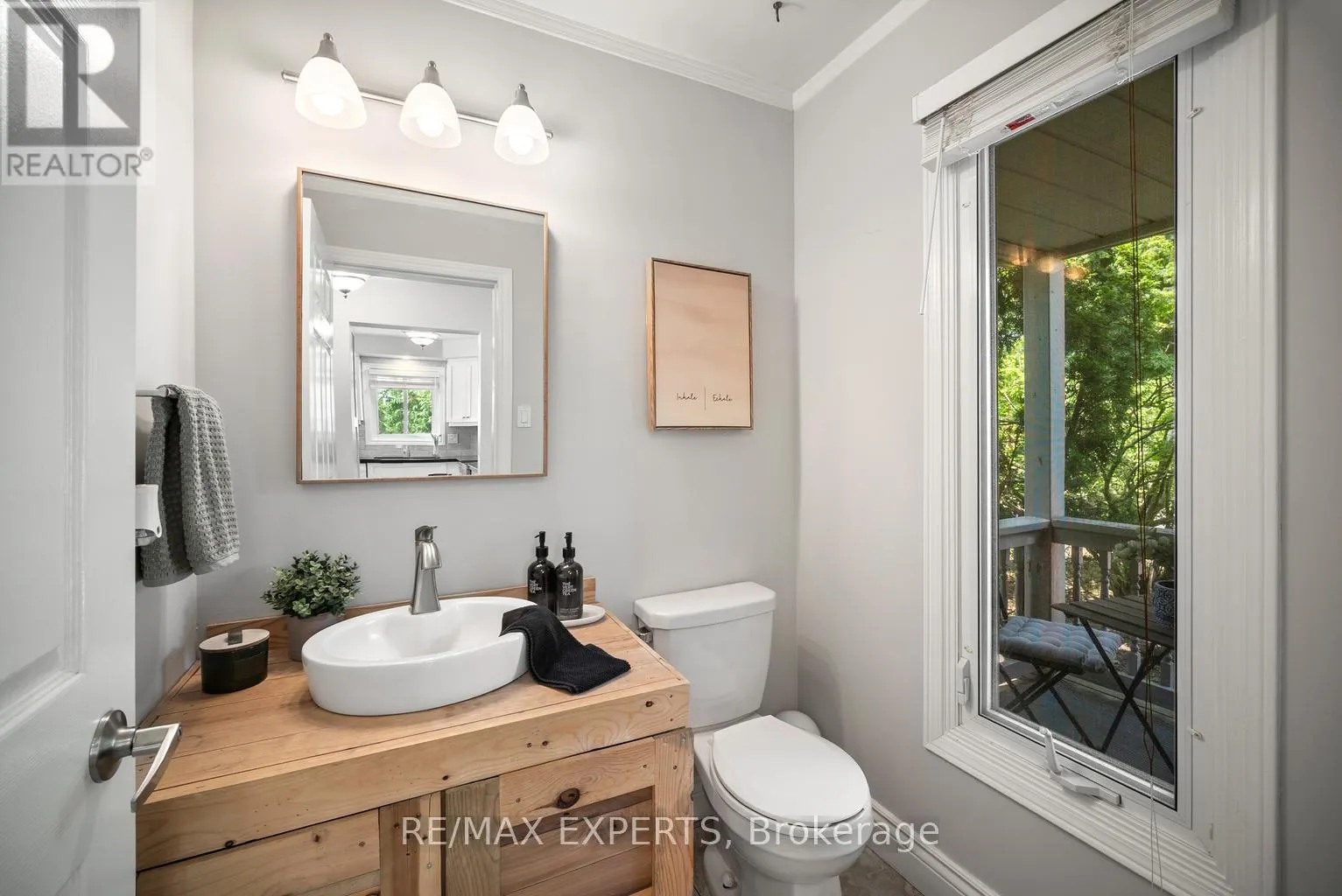 11 PENTON DRIVE