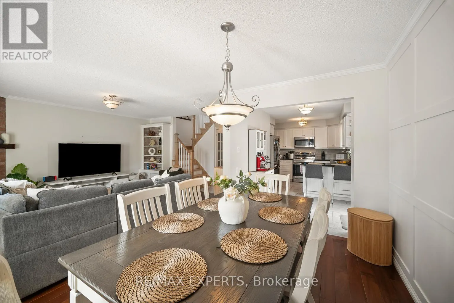 11 PENTON DRIVE