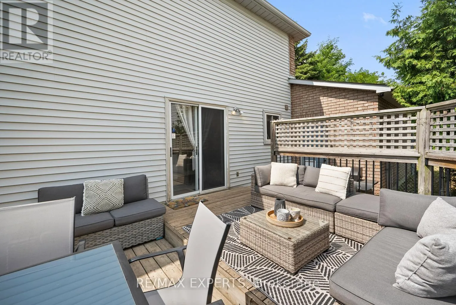 11 PENTON DRIVE