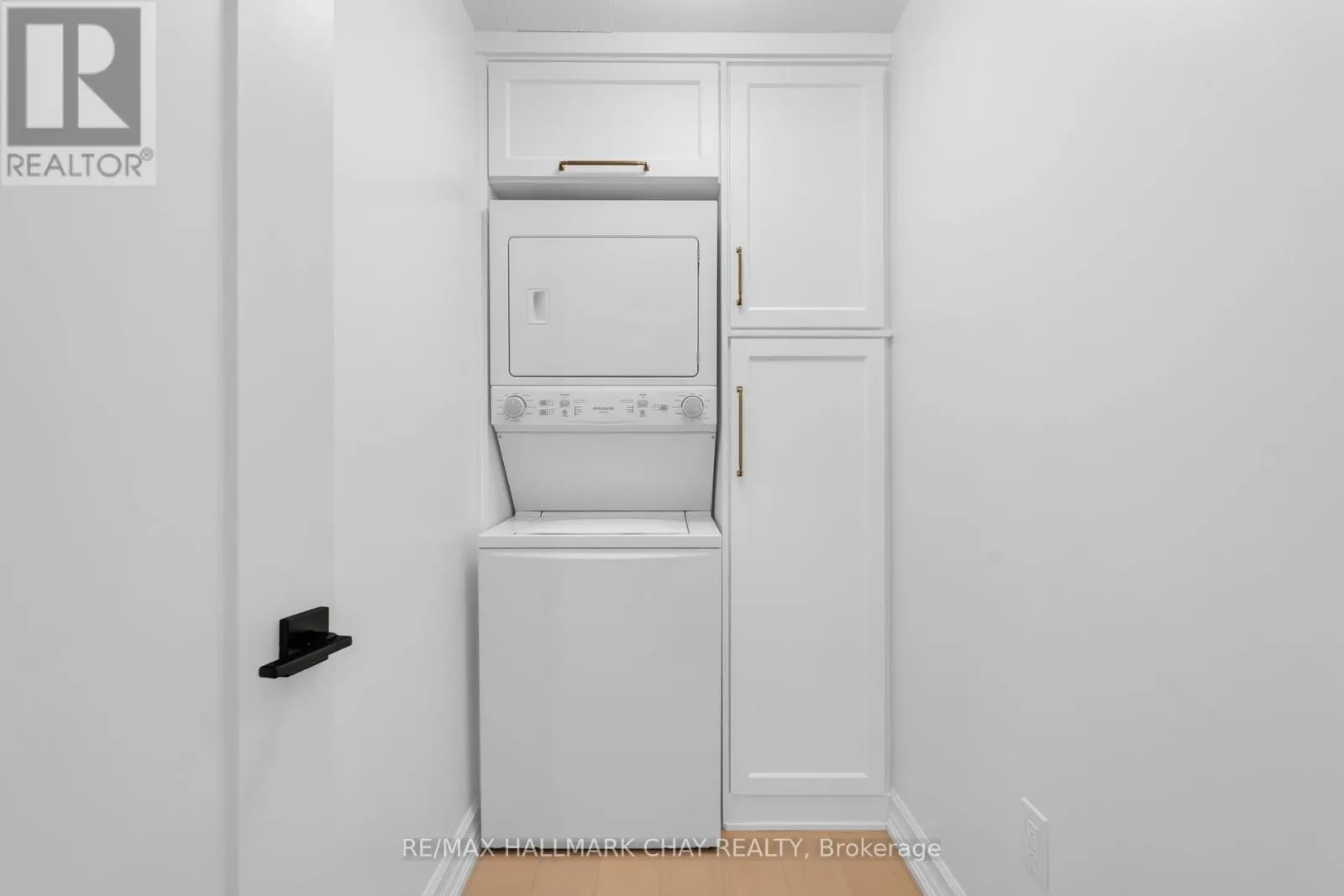 603 - 6 TORONTO STREET