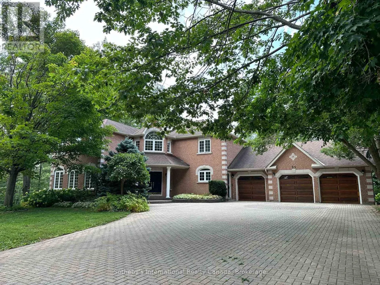 33 EDGECOMBE TERRACE