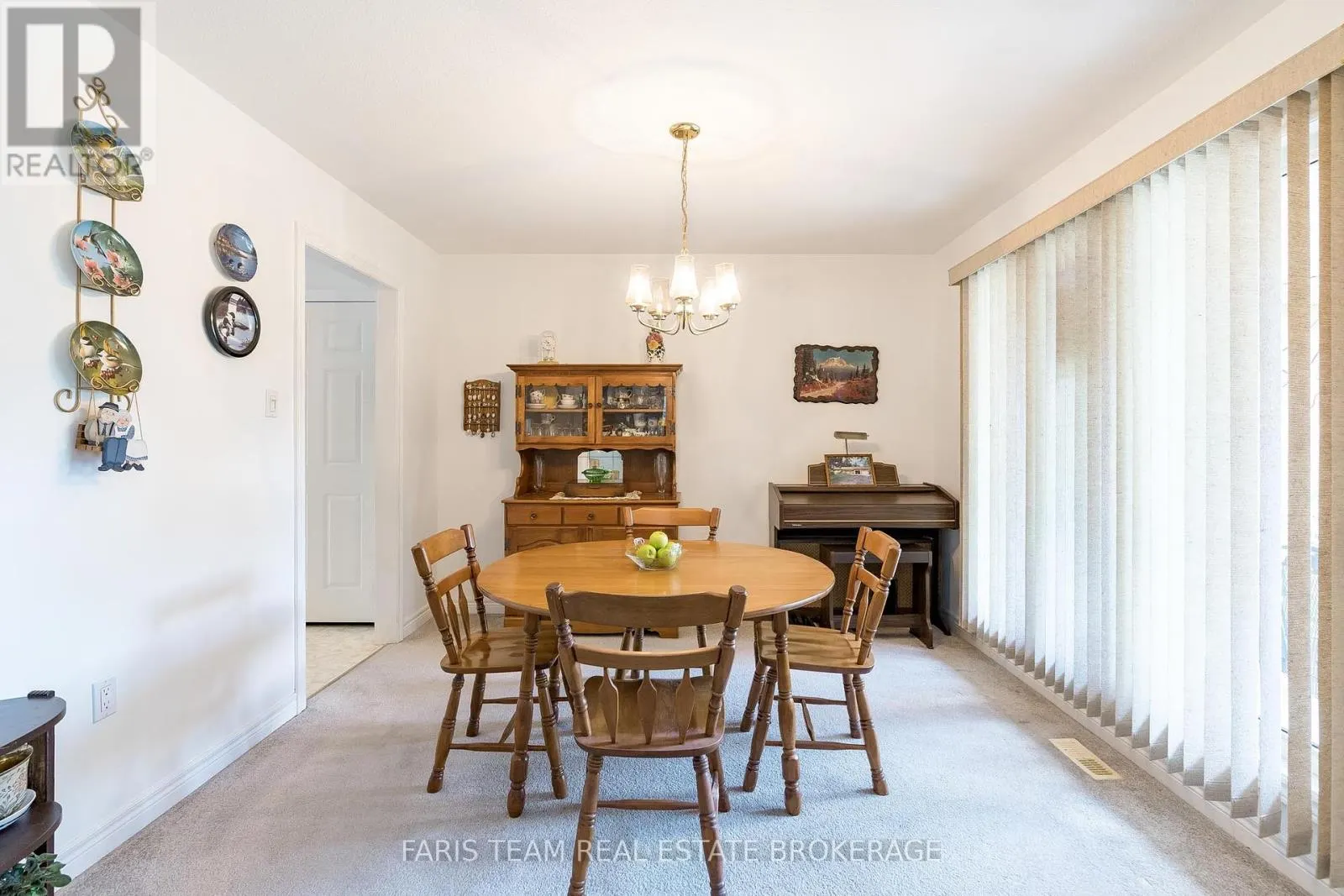 21 FOREST HILL DRIVE