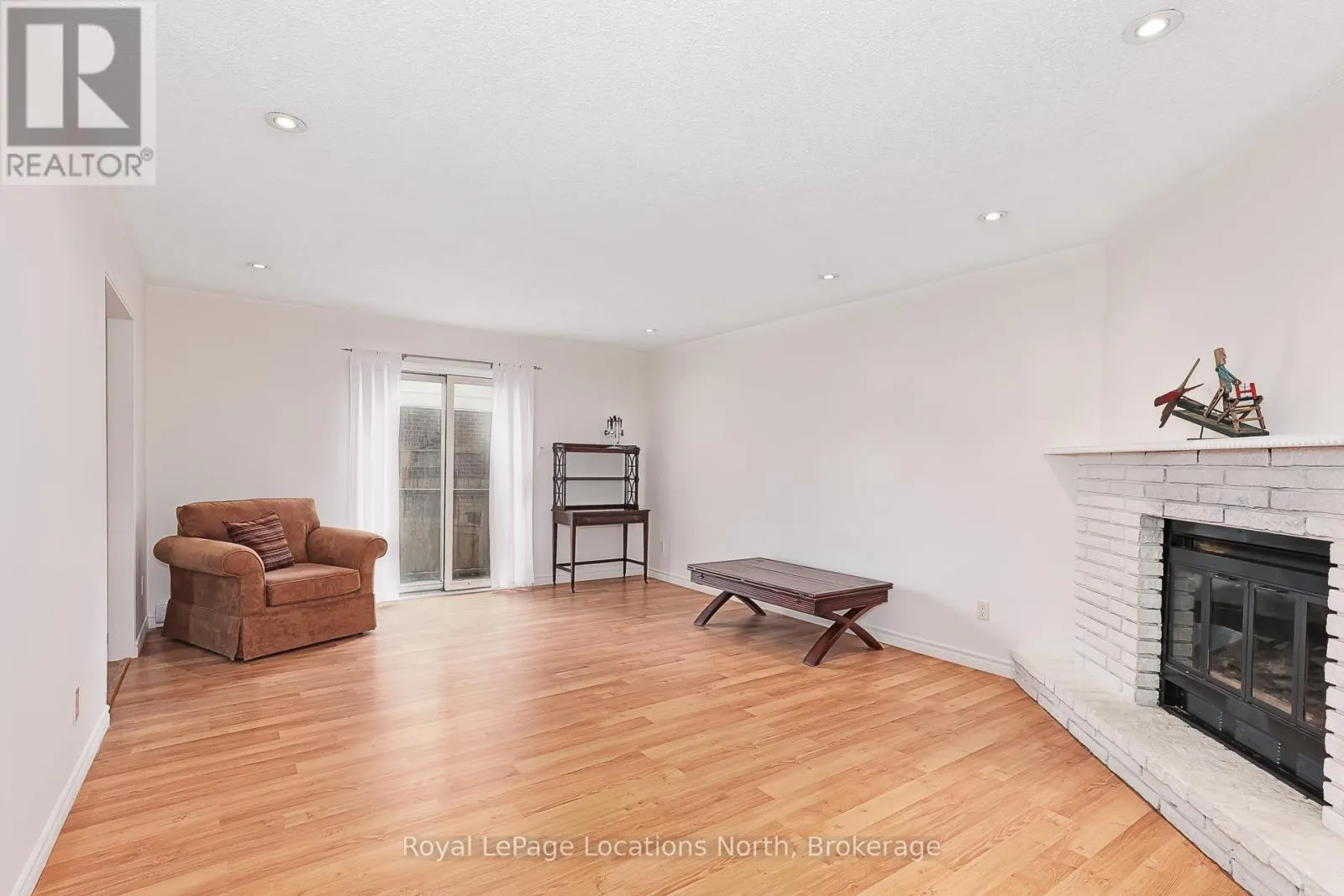 399 SPRUCE STREET