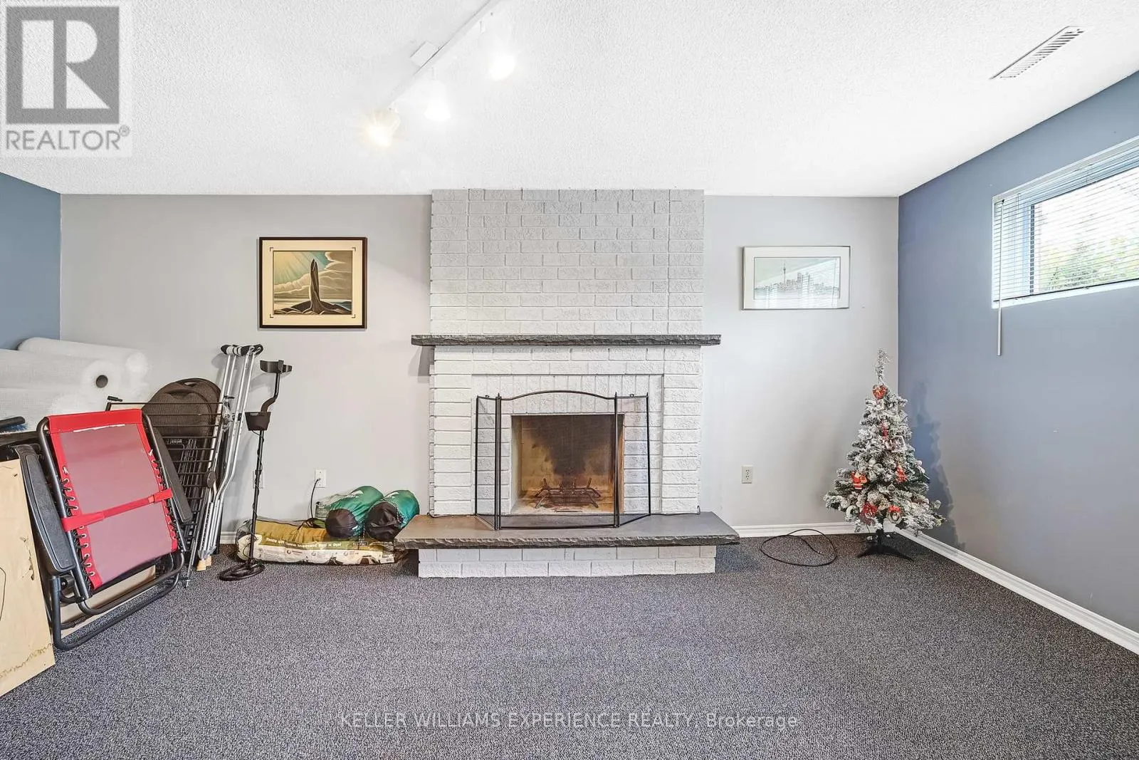 16 BALLISTON ROAD