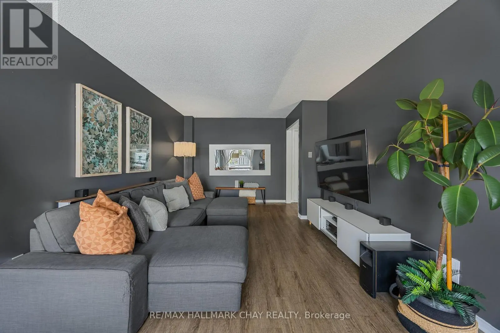 20 BASSWOOD DRIVE