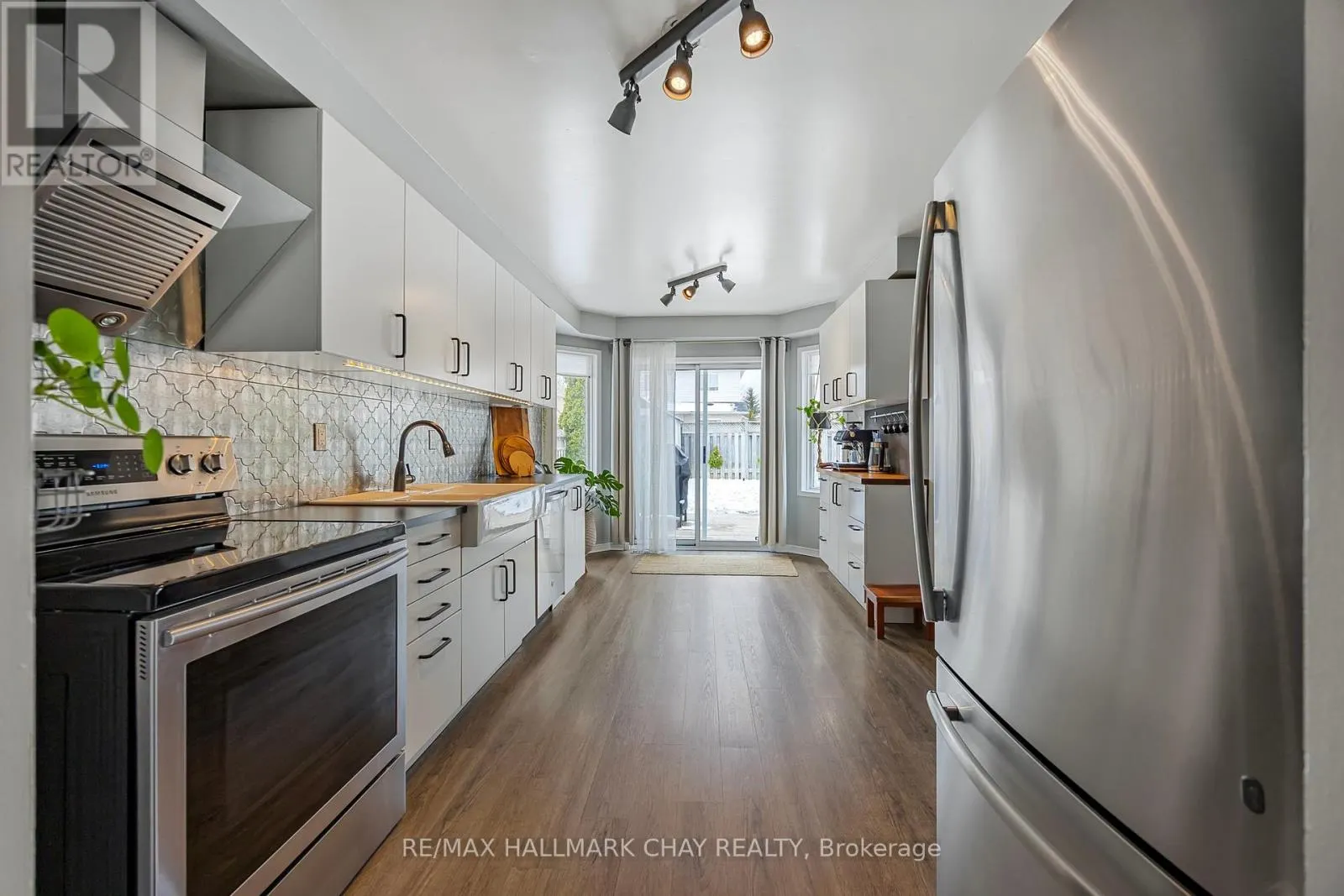 20 BASSWOOD DRIVE