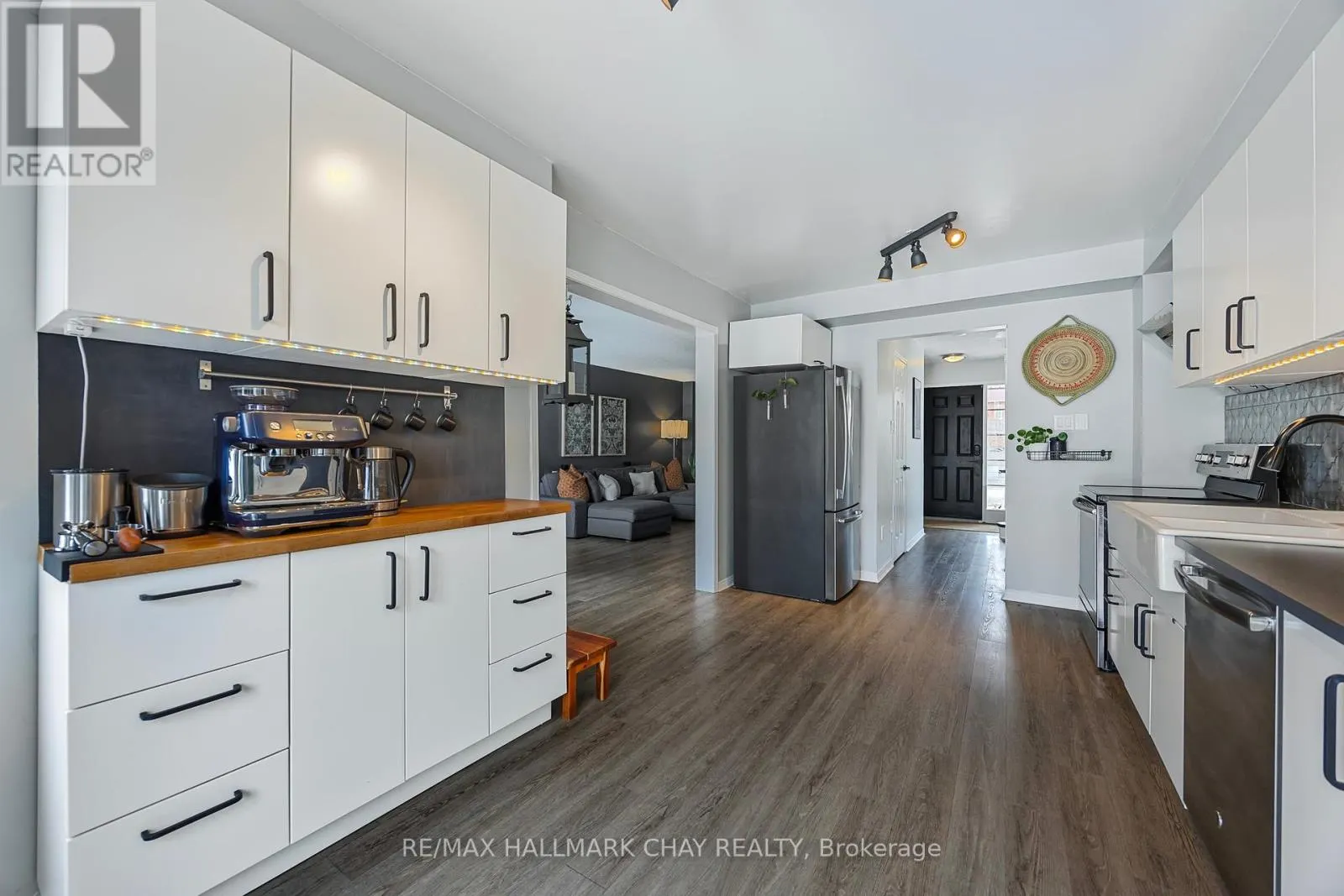 20 BASSWOOD DRIVE