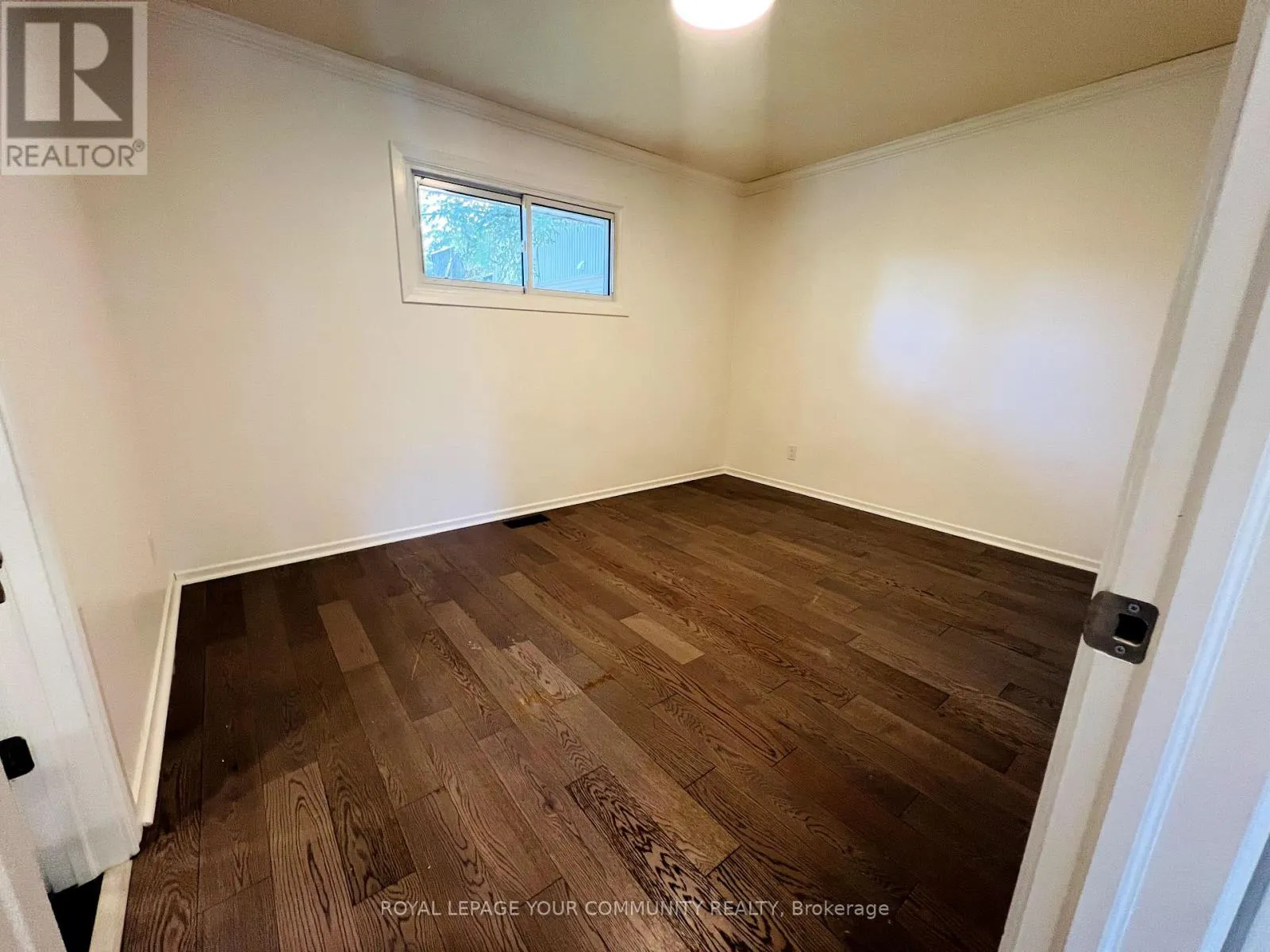 UPPER - 93 WESTMOUNT DRIVE S