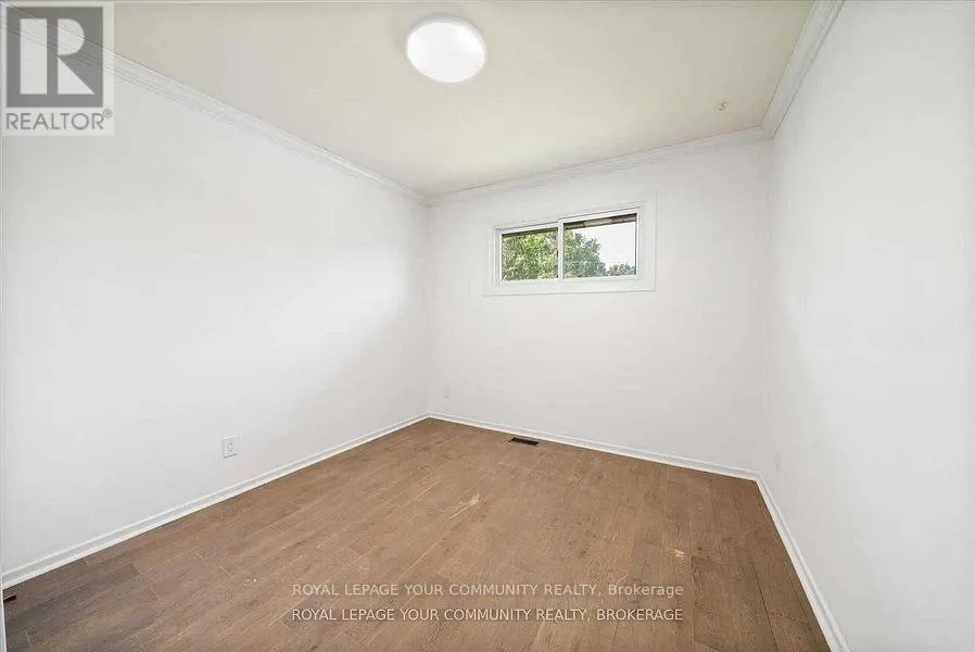 UPPER - 93 WESTMOUNT DRIVE S