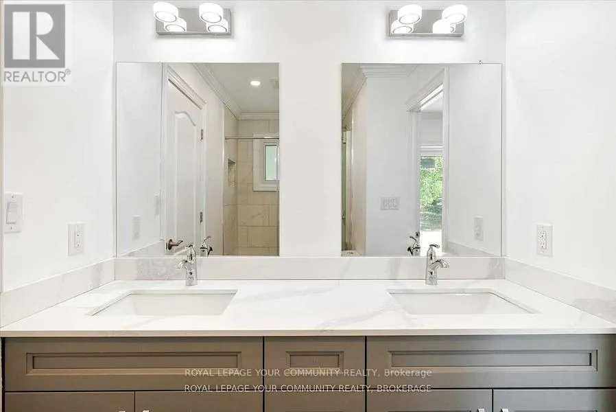 UPPER - 93 WESTMOUNT DRIVE S