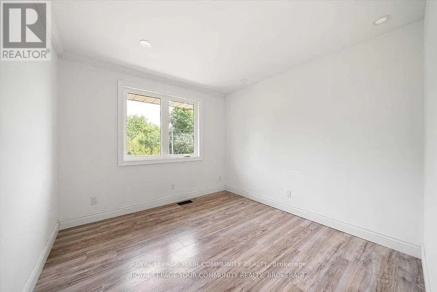 UPPER - 93 WESTMOUNT DRIVE S
