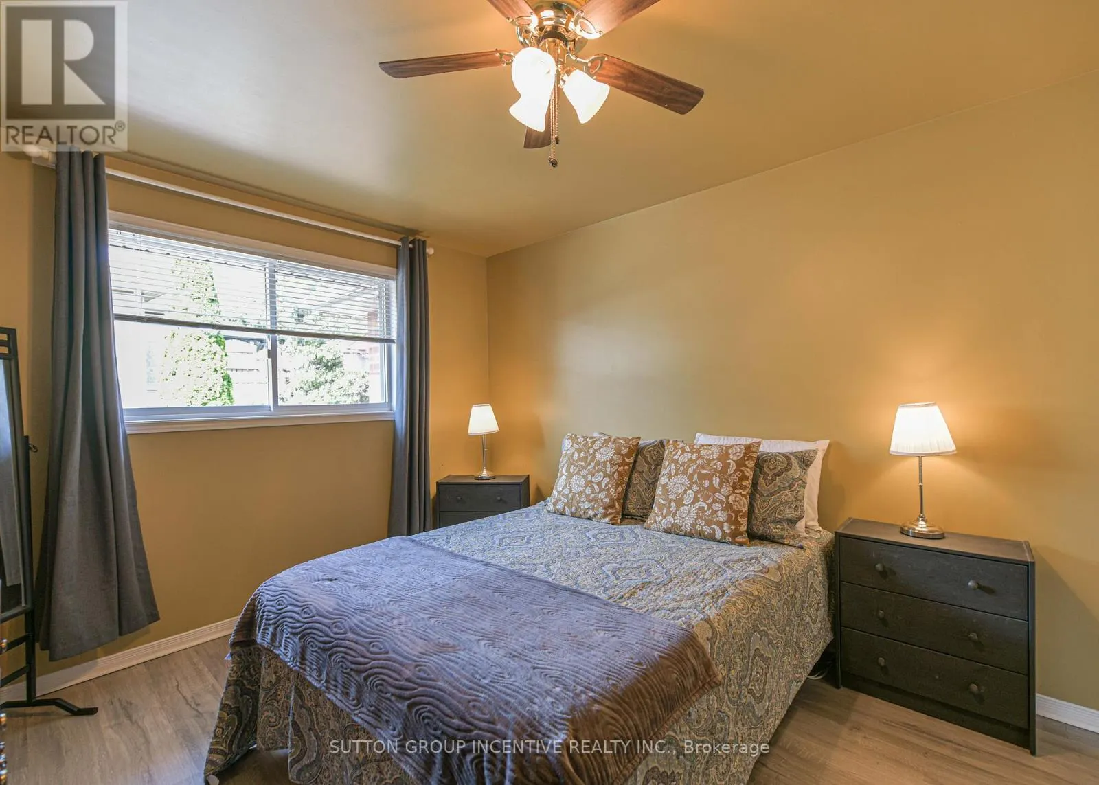 78 VANESSA DRIVE