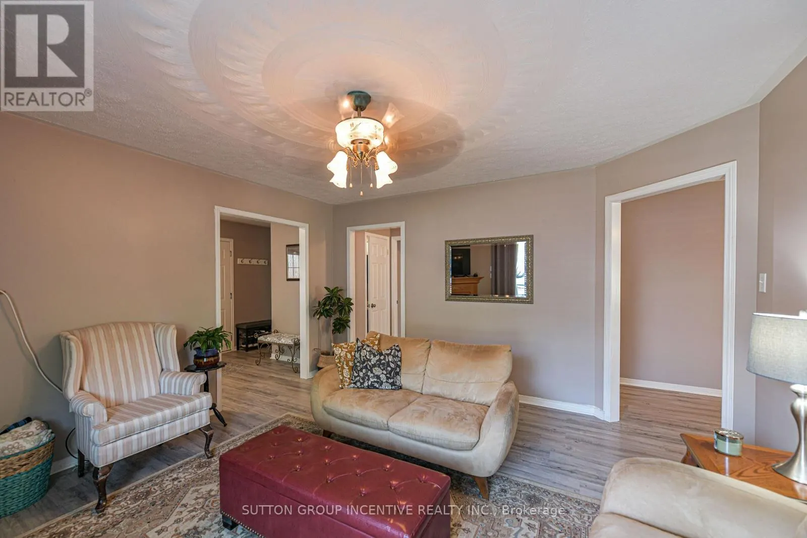 78 VANESSA DRIVE