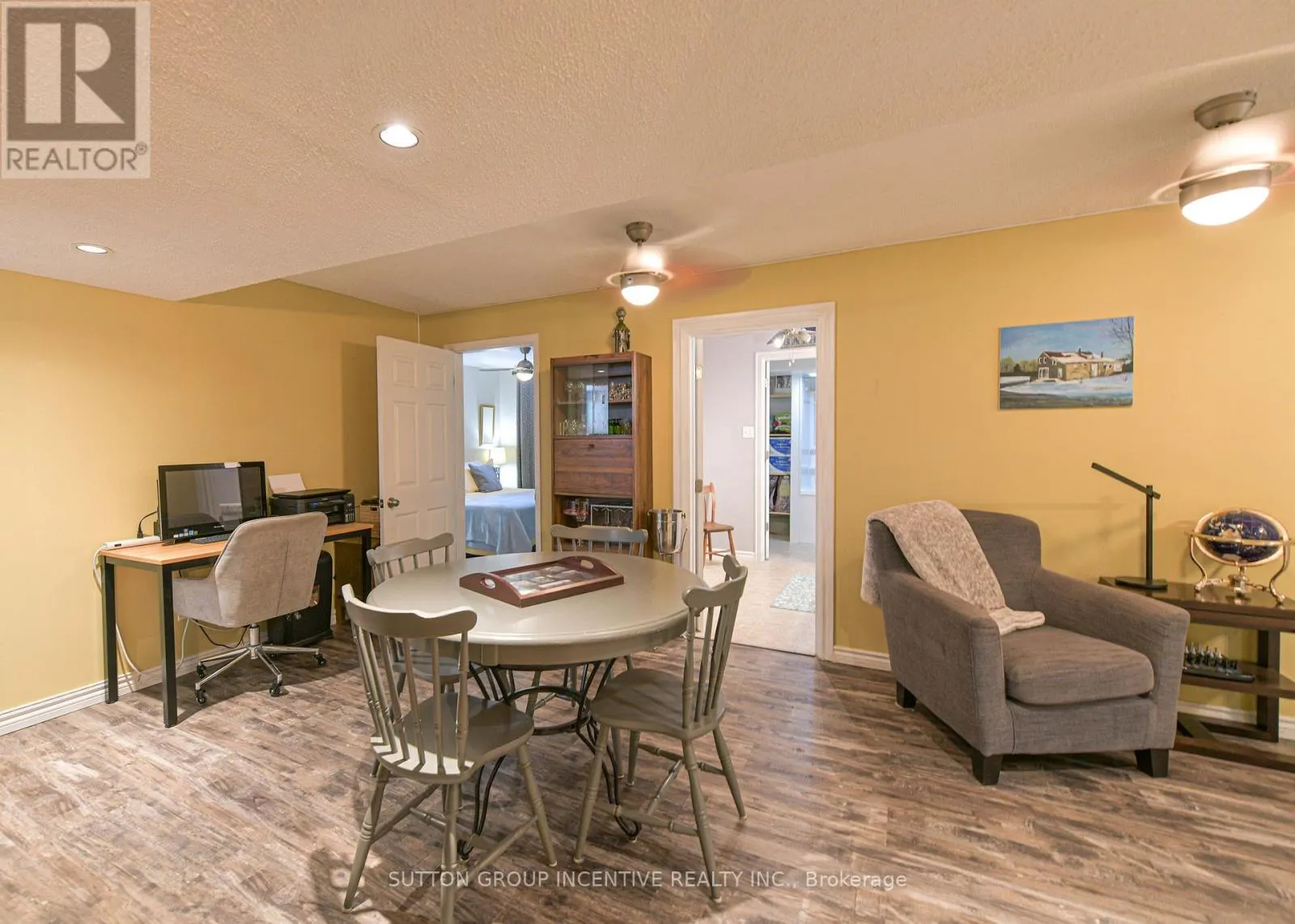 78 VANESSA DRIVE