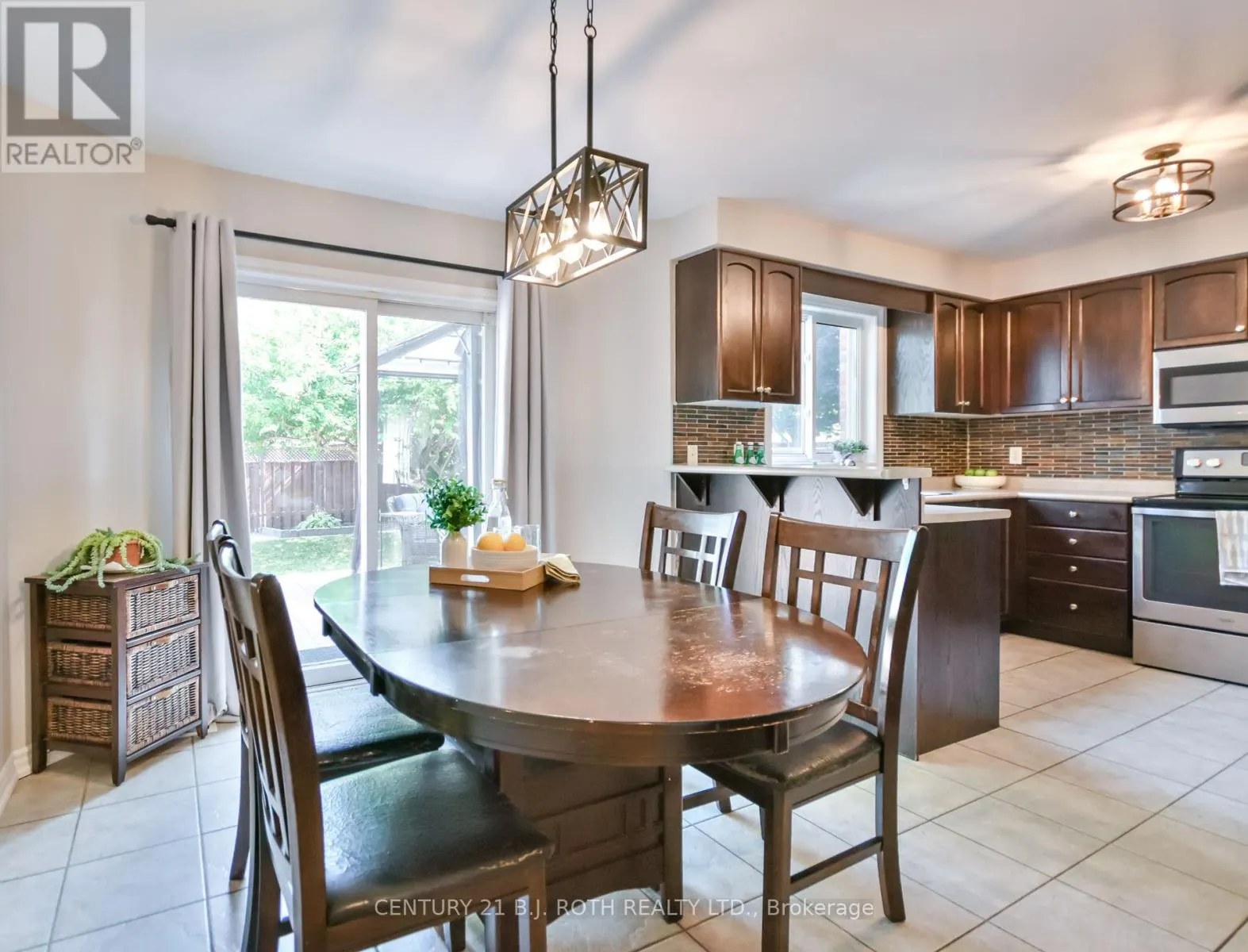 28 SHAINA COURT
