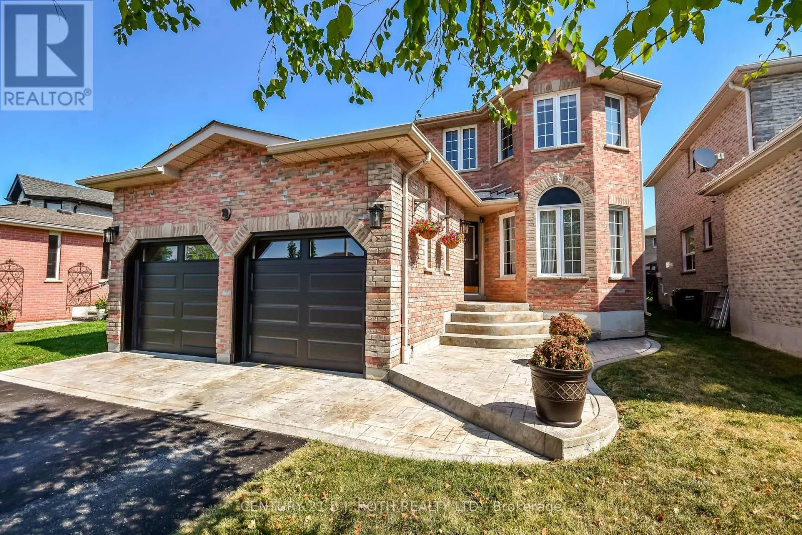 28 SHAINA COURT