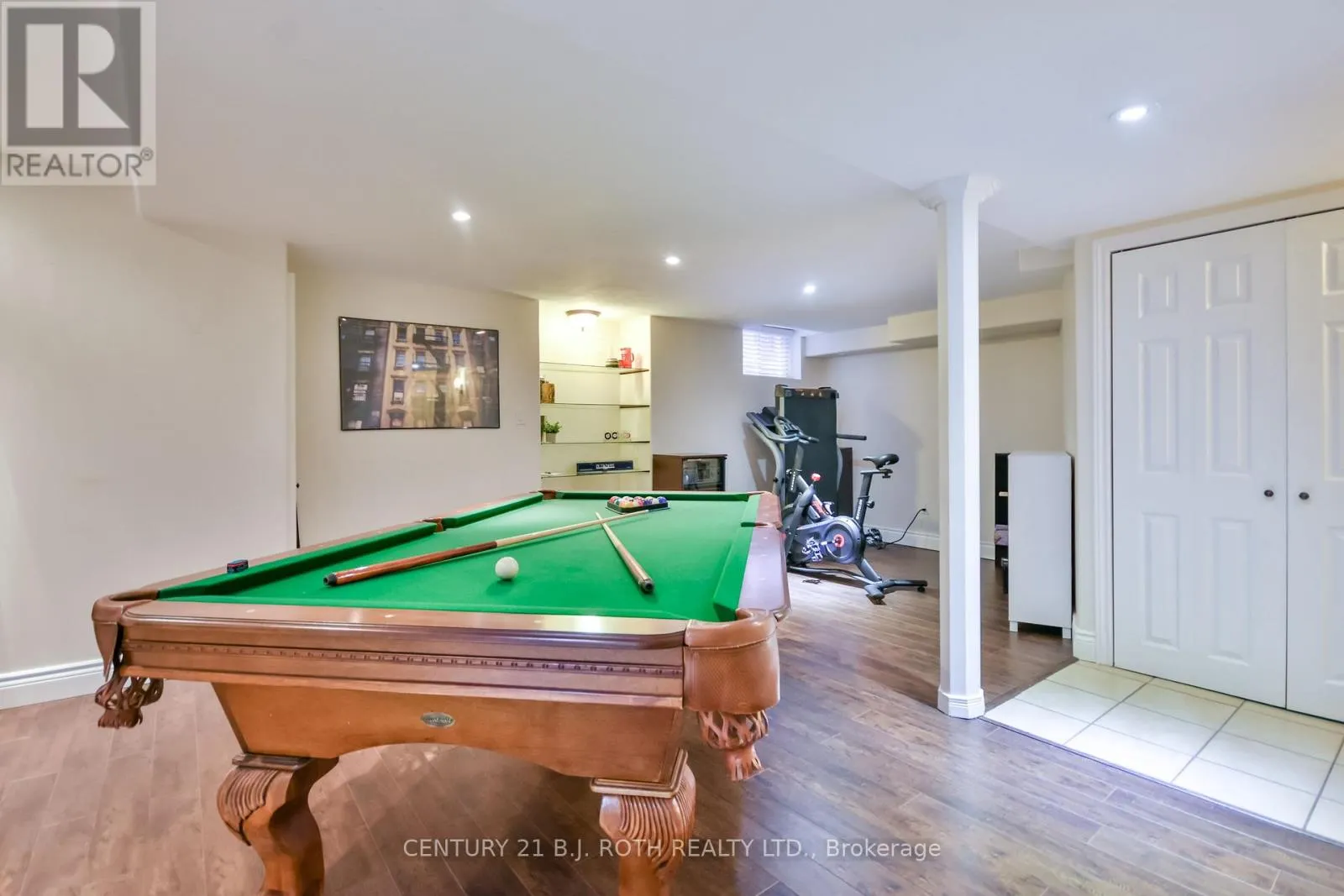 28 SHAINA COURT