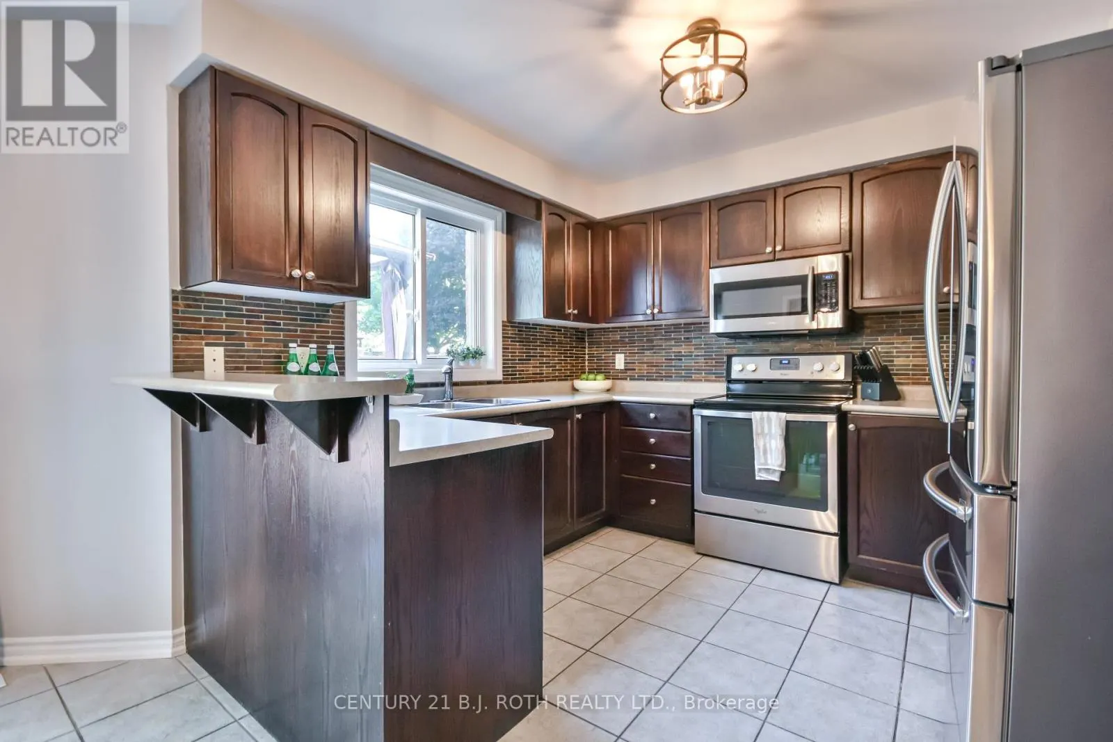 28 SHAINA COURT