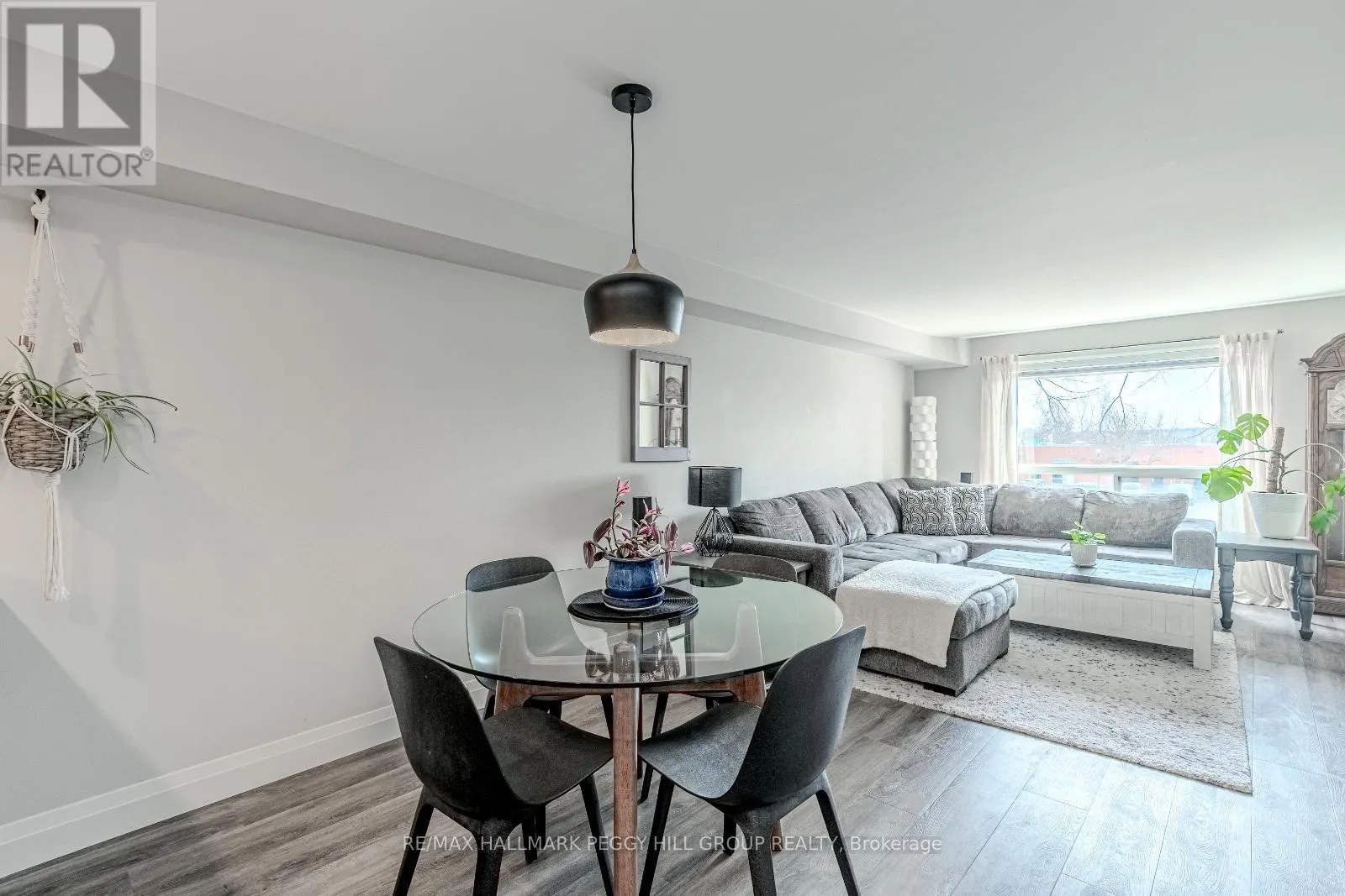 203 - 117 EDGEHILL DRIVE
