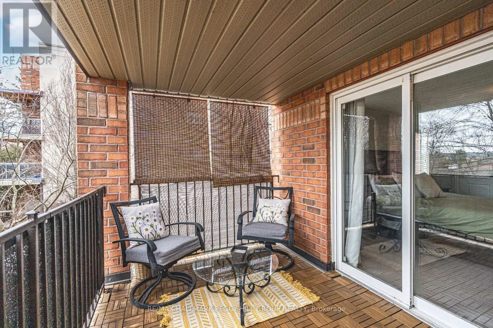 203 - 117 EDGEHILL DRIVE