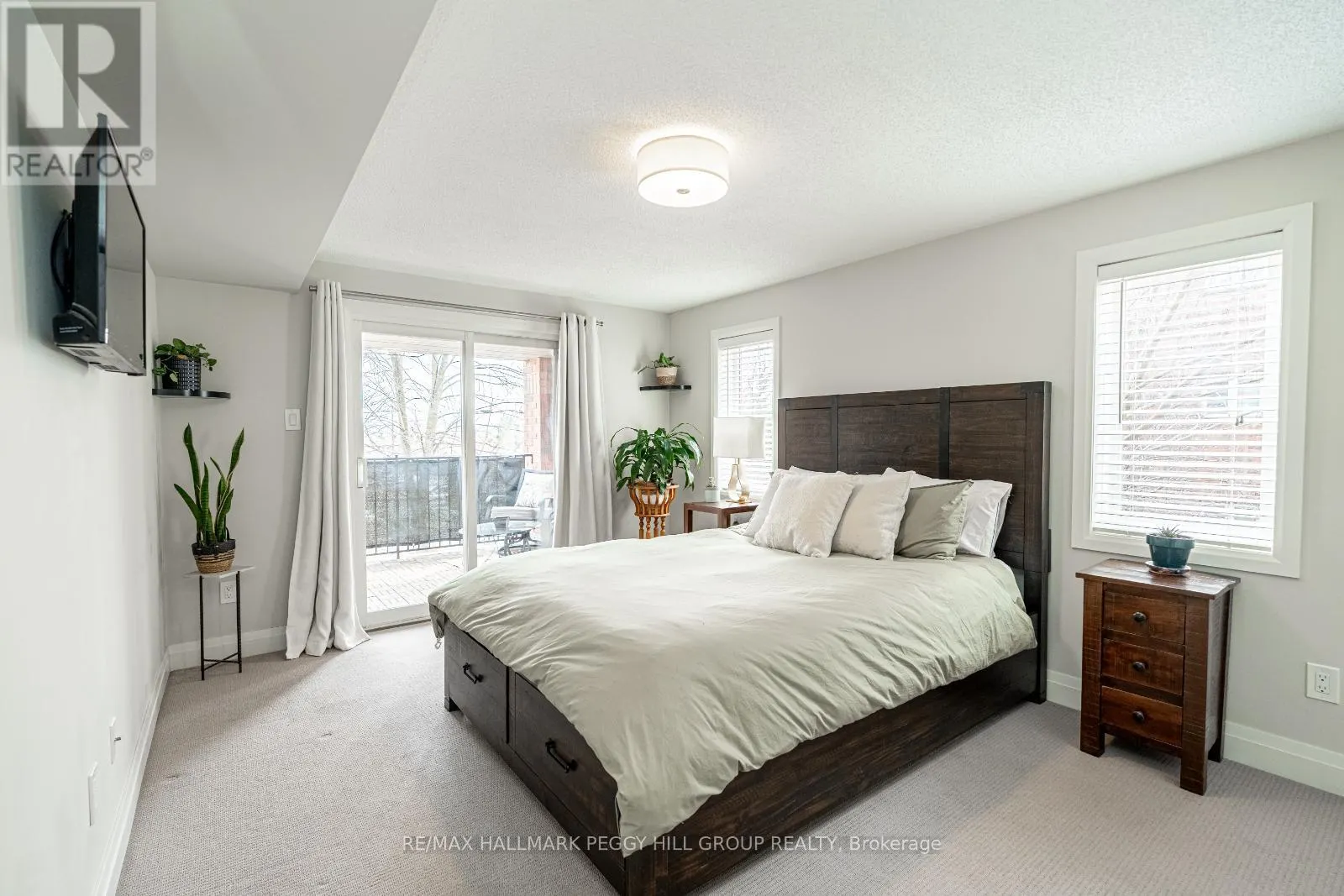 203 - 117 EDGEHILL DRIVE