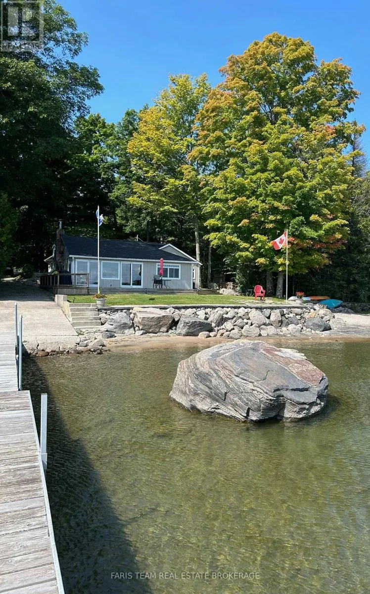 1449 CHAMPLAIN ROAD