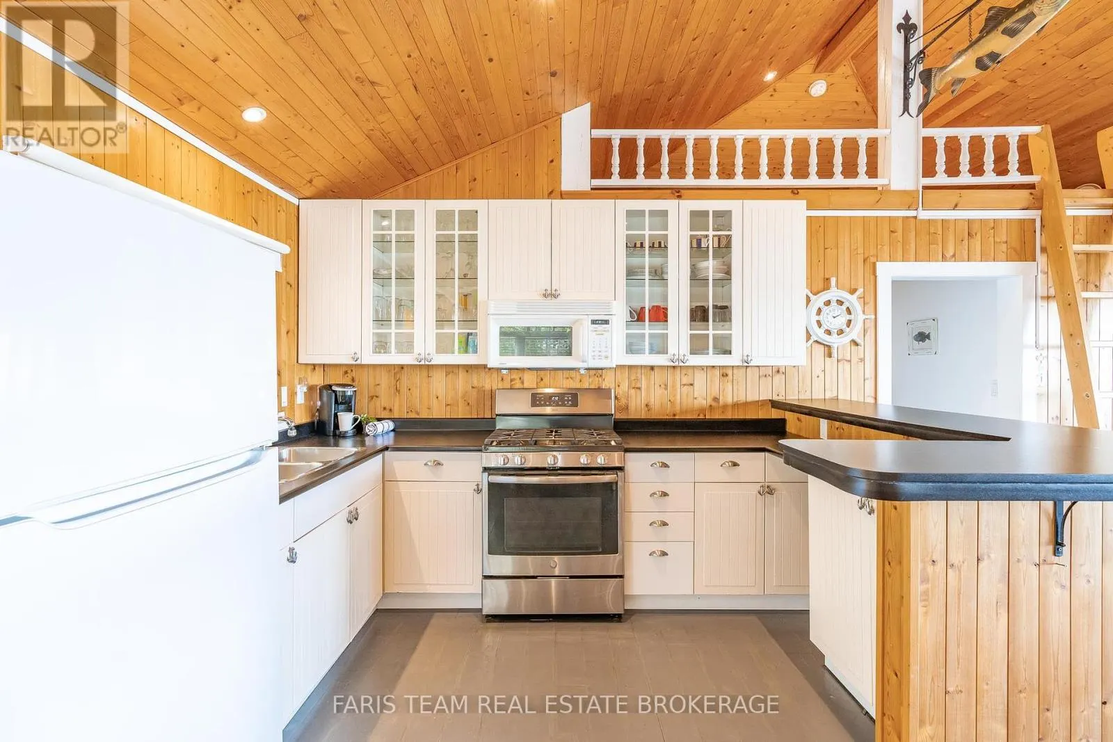 1449 CHAMPLAIN ROAD