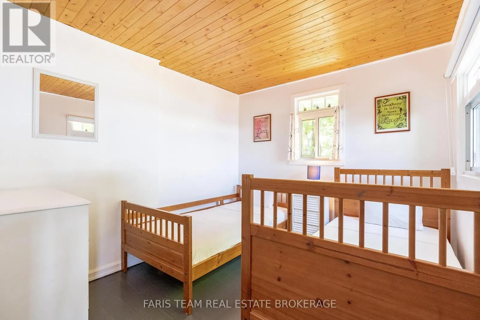 1449 CHAMPLAIN ROAD