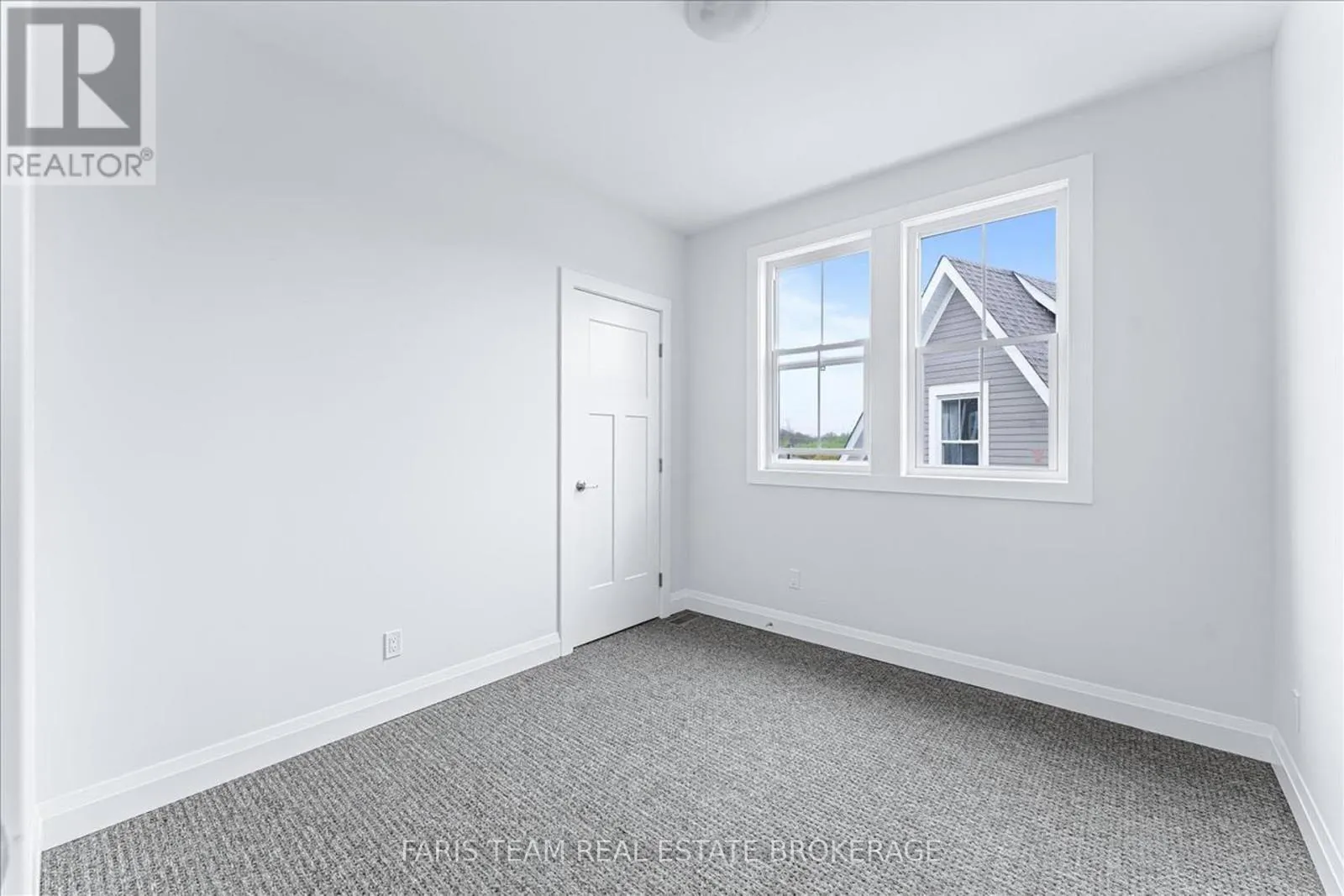 27 JULIA CRESCENT