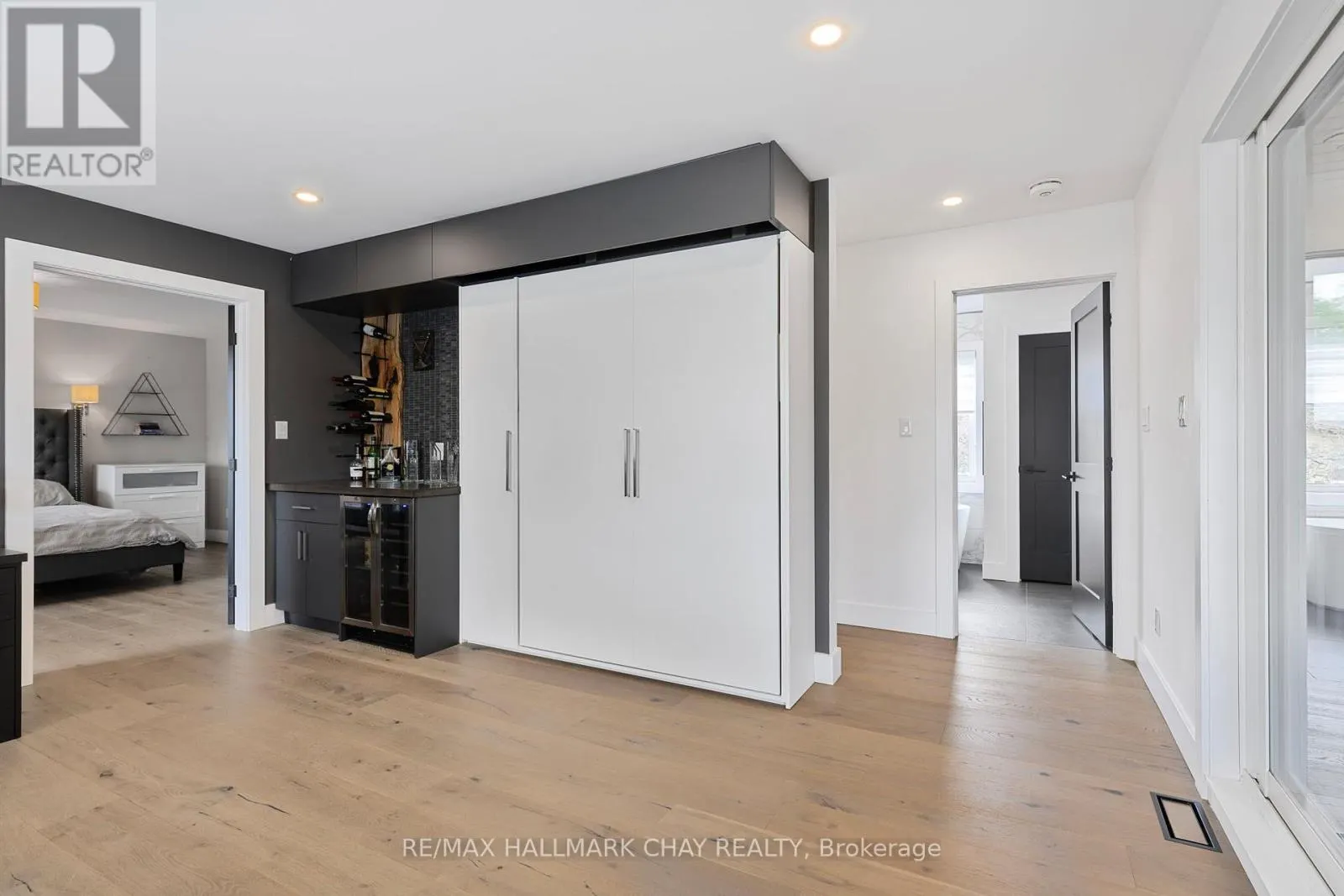 54 HIGHLAND AVENUE