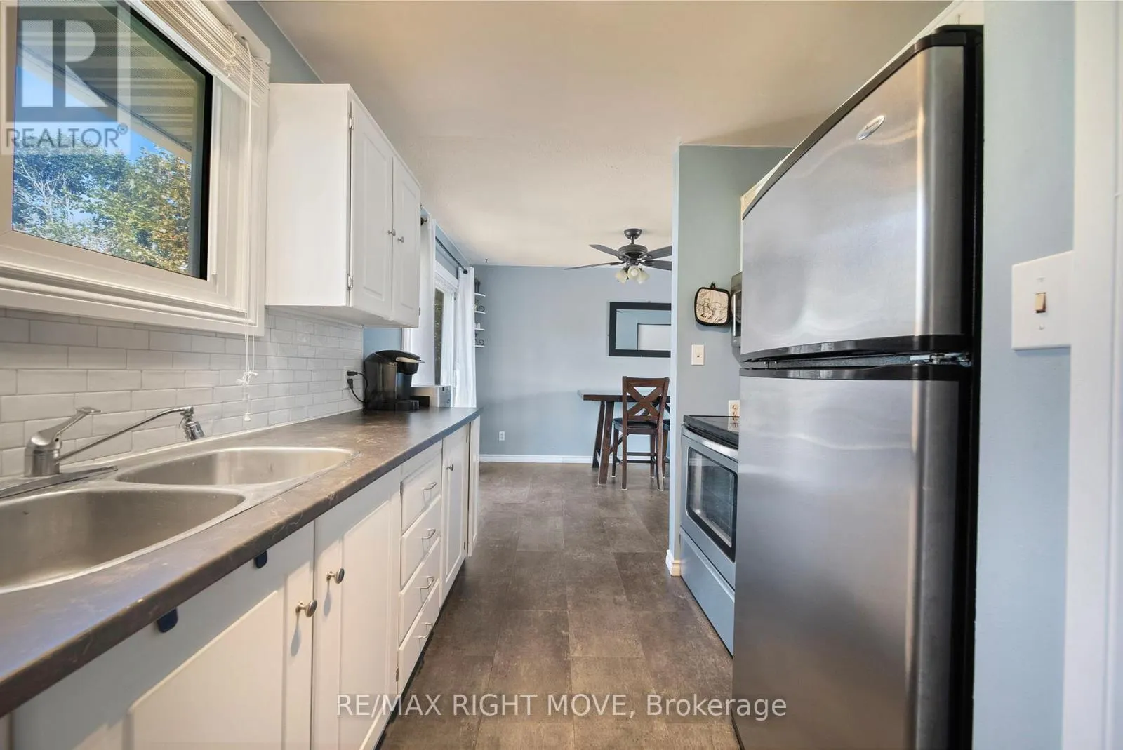 3 WESTMOUNT DRIVE N