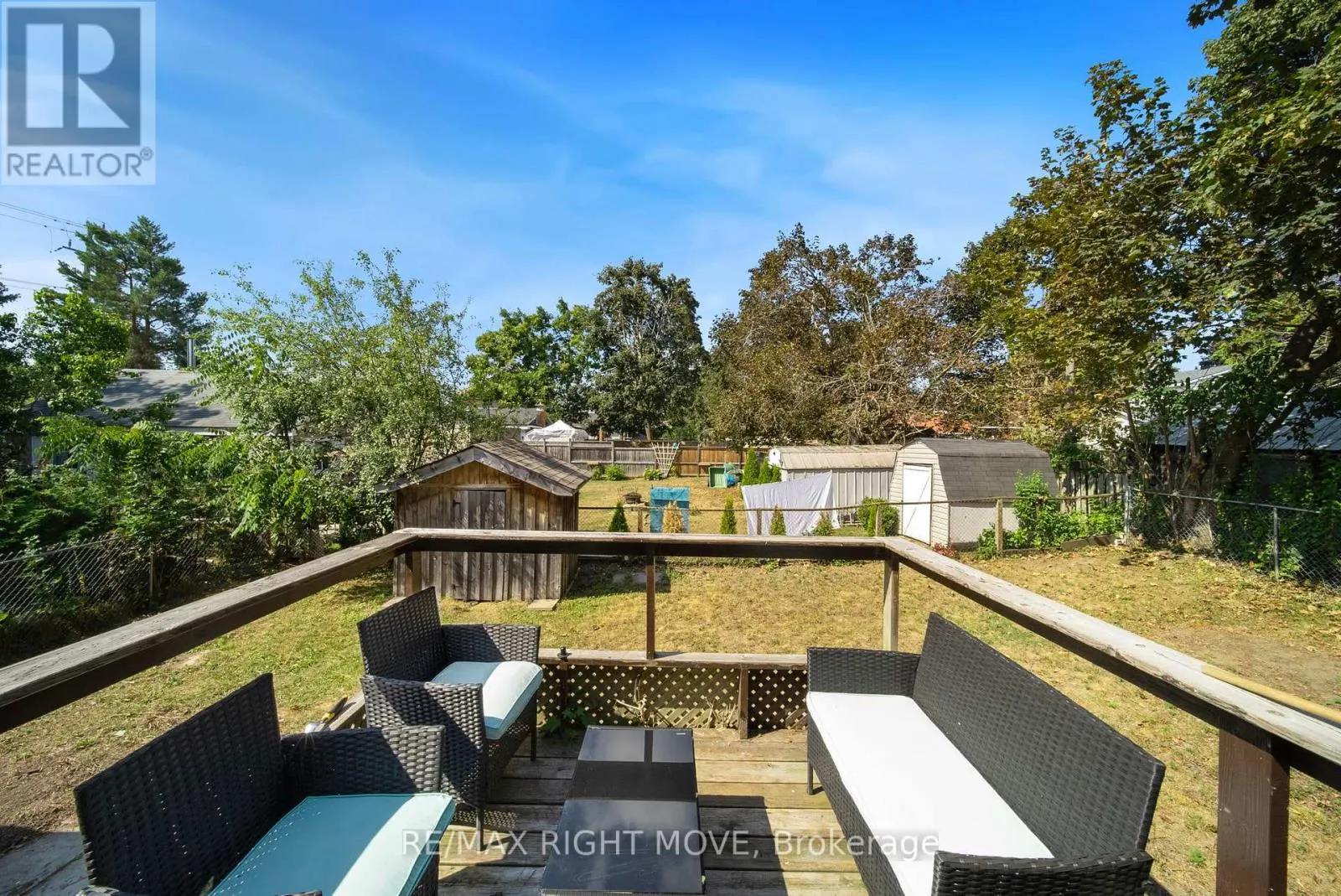 3 WESTMOUNT DRIVE N