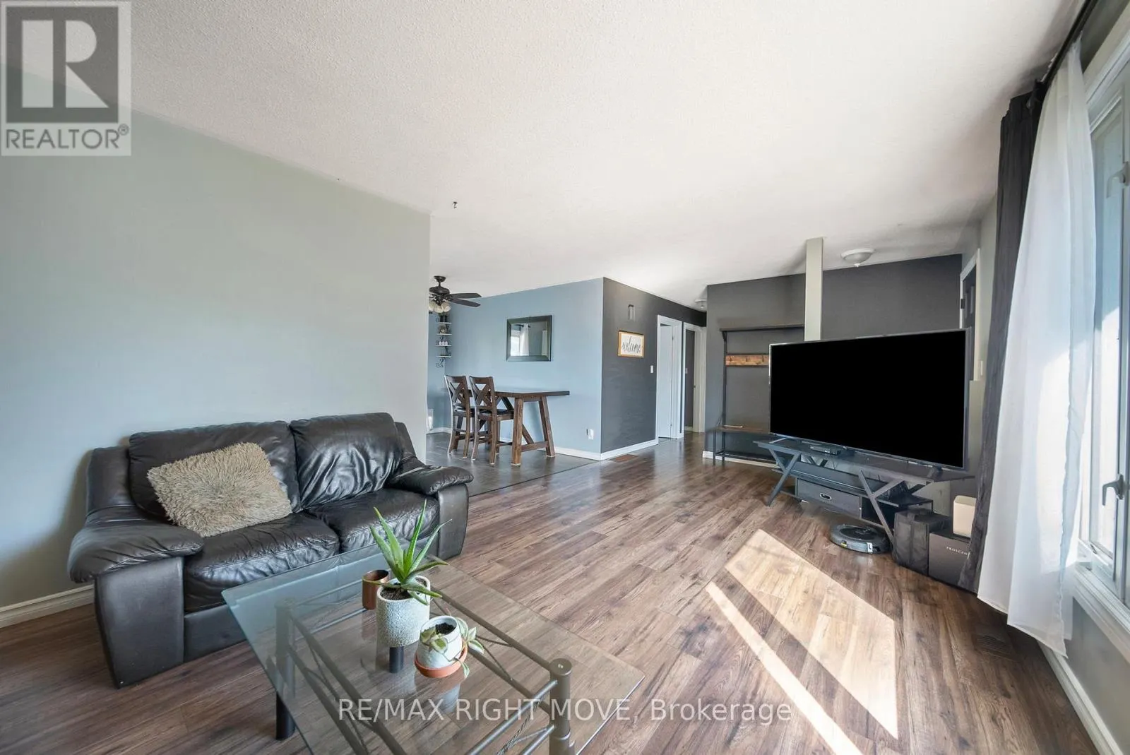 3 WESTMOUNT DRIVE N