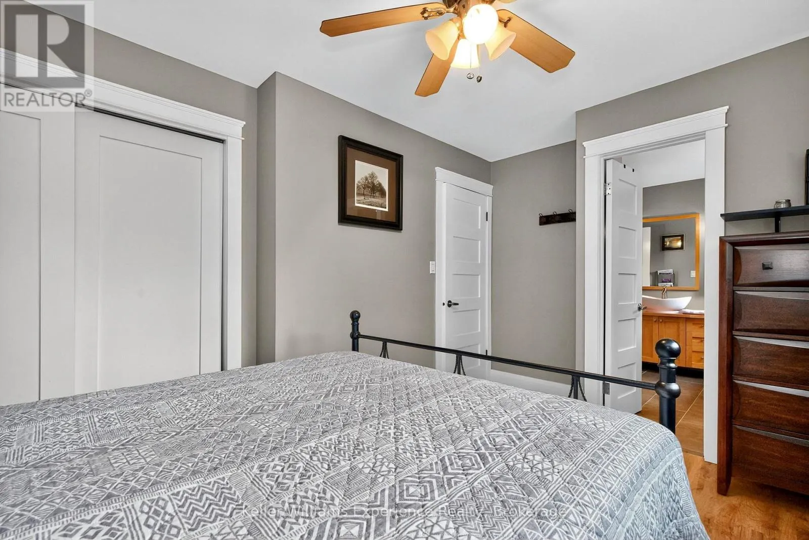 1128 EDGAR COURT