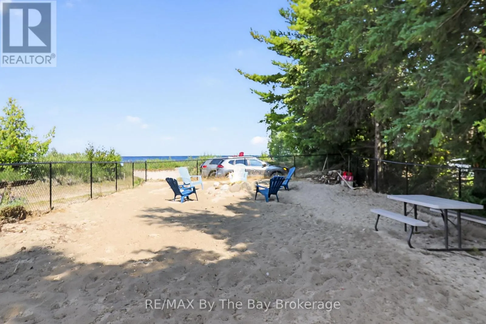 342 COASTLINE DRIVE