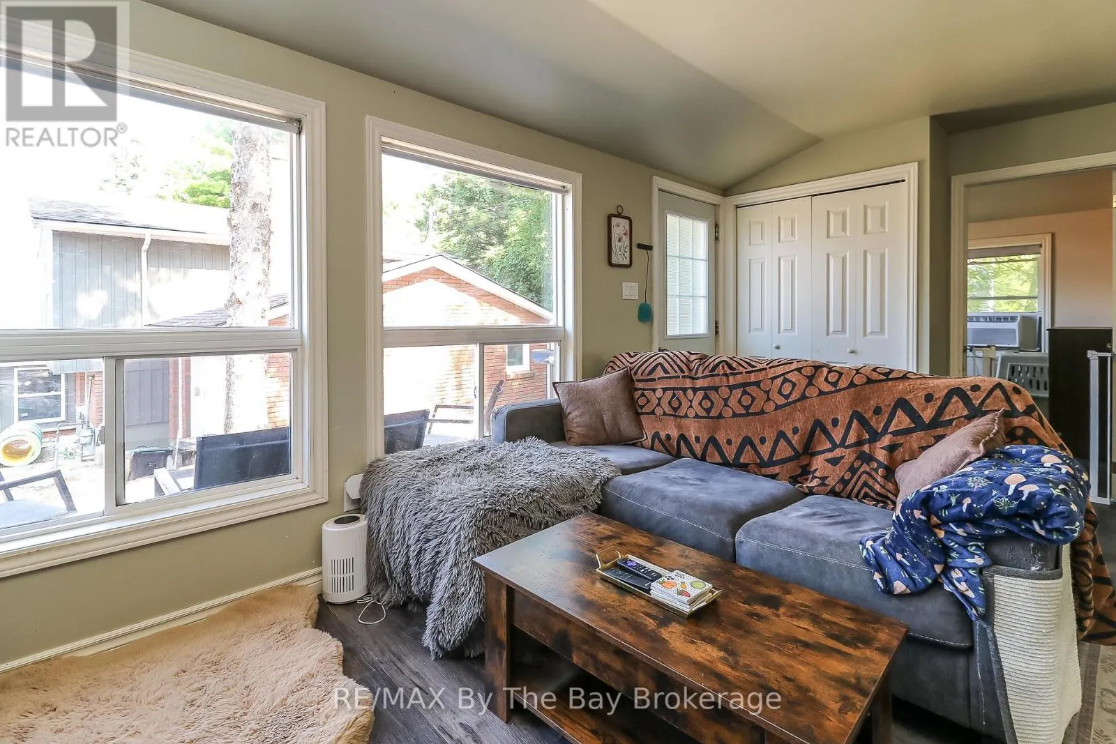342 COASTLINE DRIVE