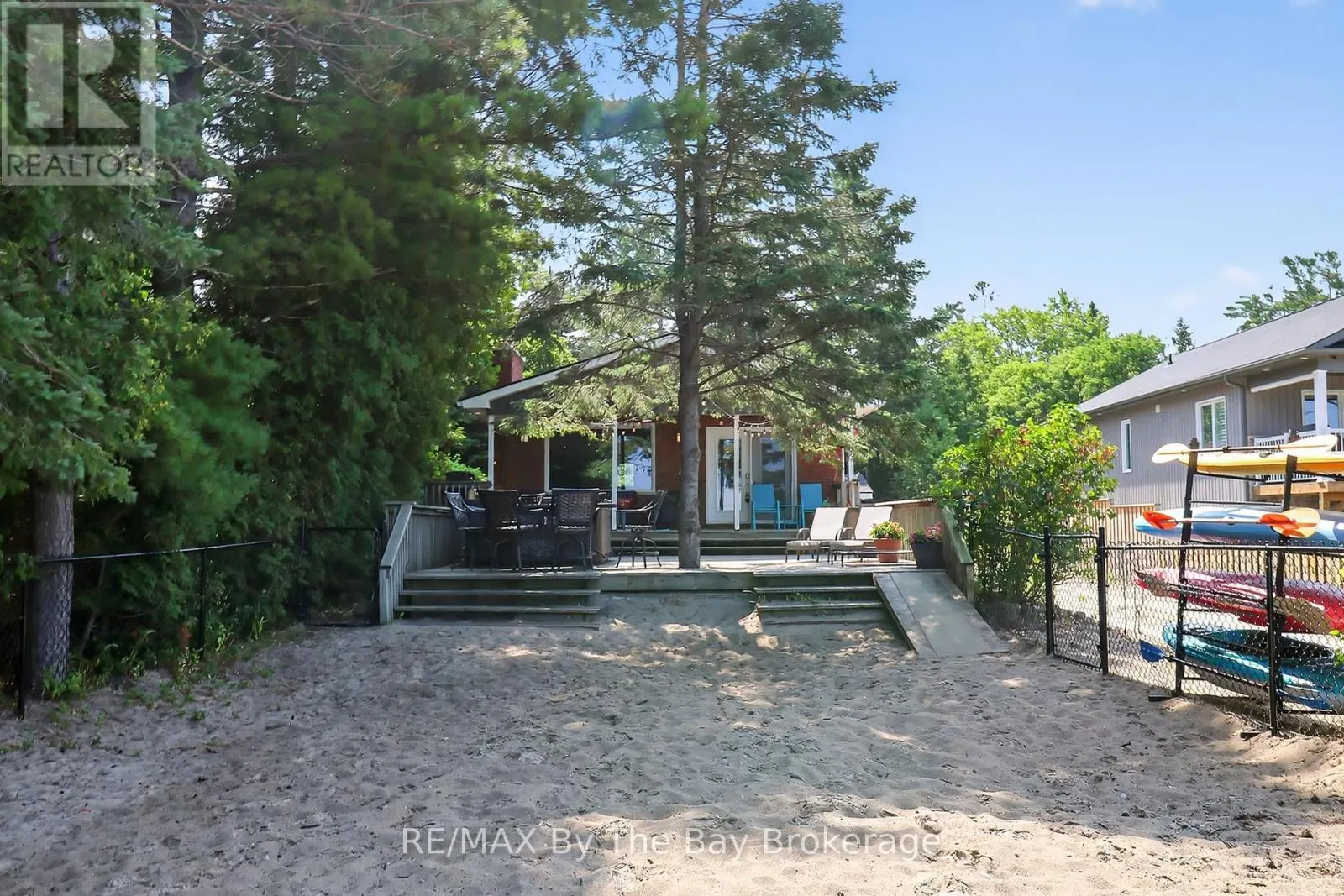 342 COASTLINE DRIVE