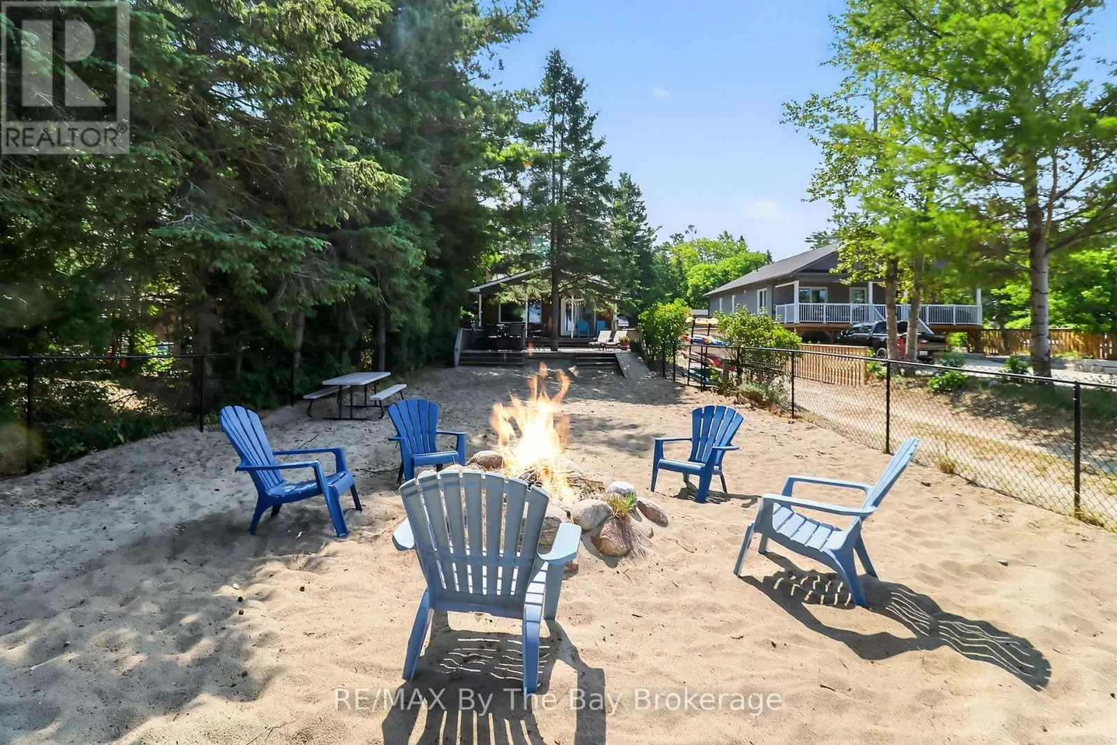 342 COASTLINE DRIVE