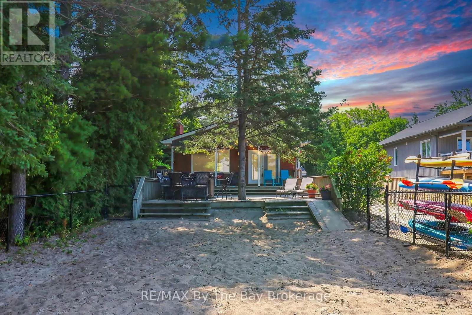 342 COASTLINE DRIVE