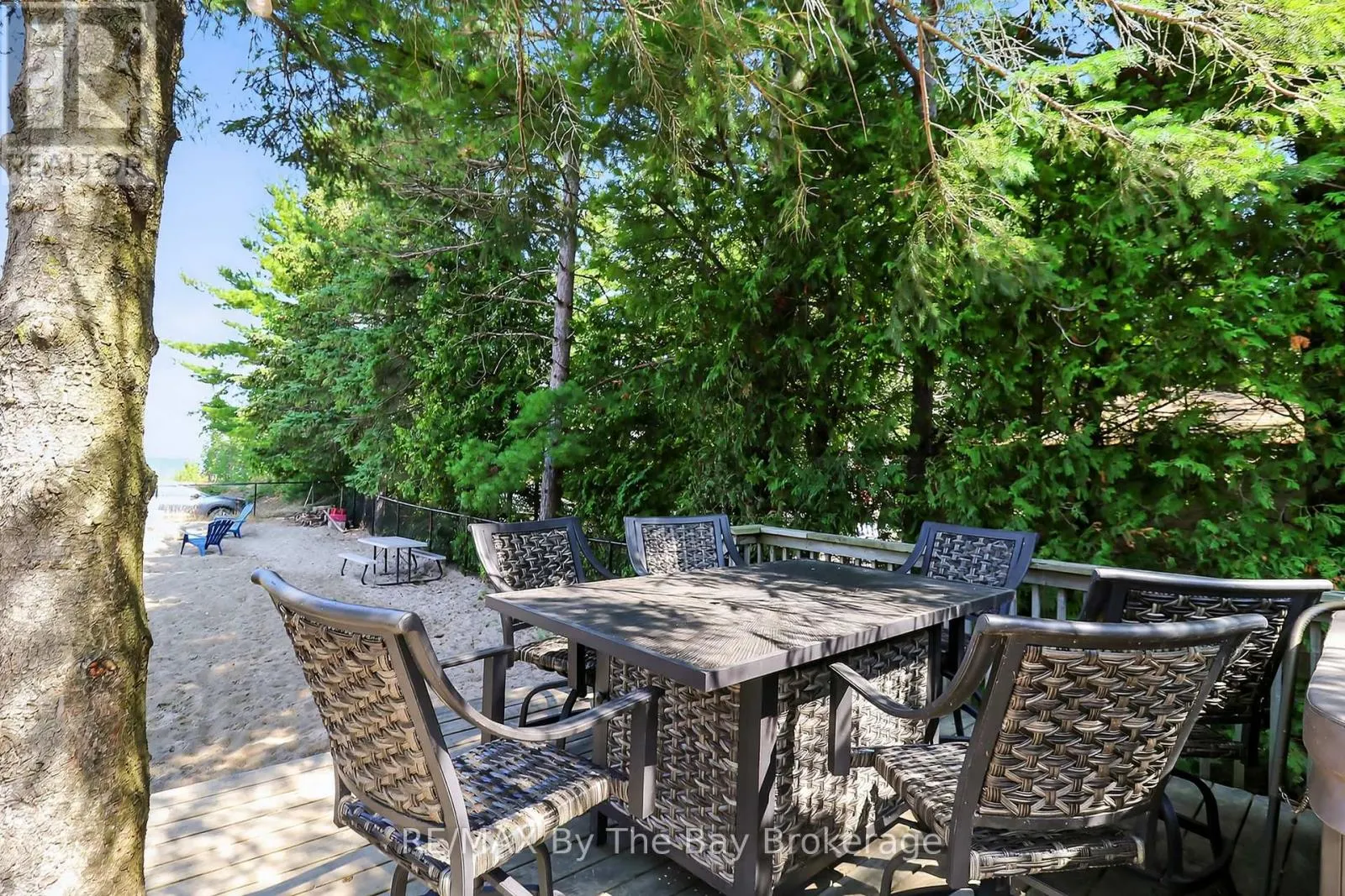342 COASTLINE DRIVE