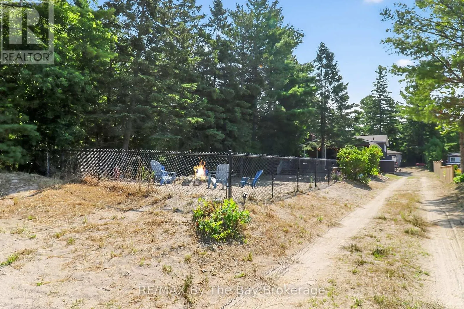 342 COASTLINE DRIVE