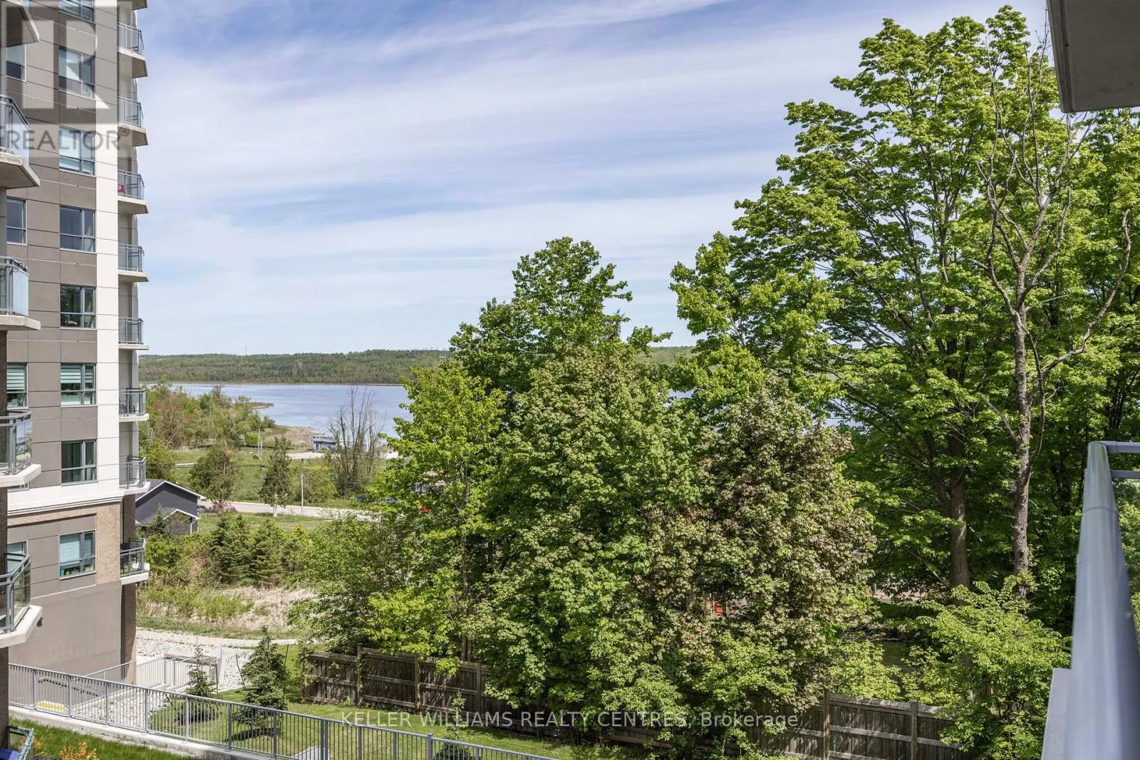 303 - 58 LAKESIDE TERRACE