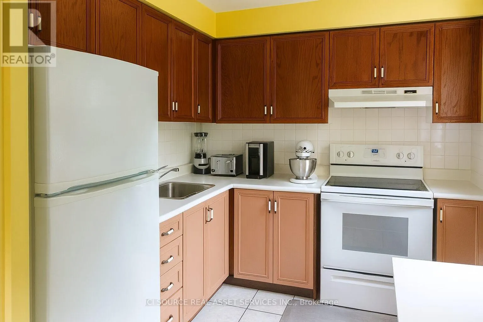 7 - 21 EVERGREEN COURT