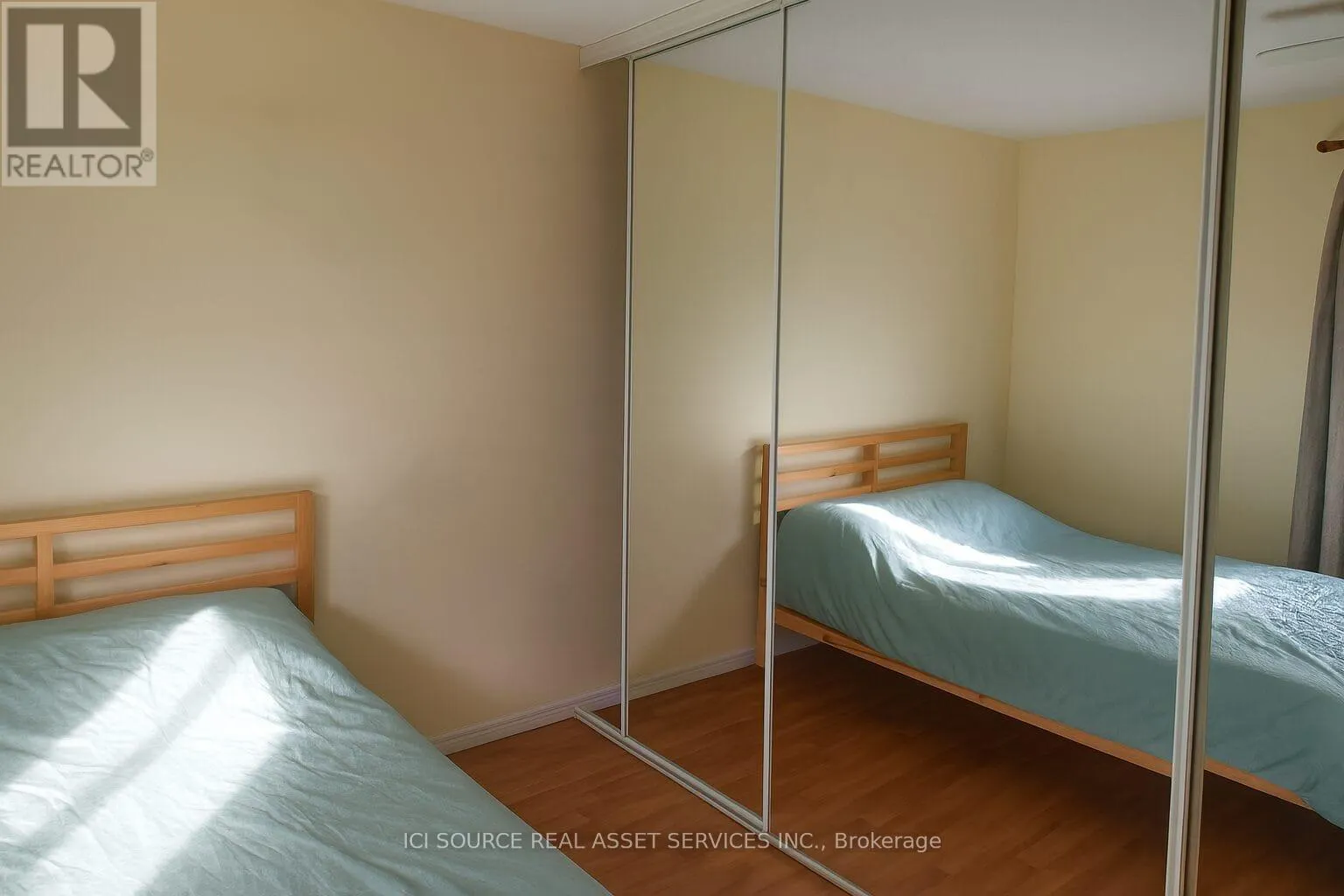 7 - 21 EVERGREEN COURT