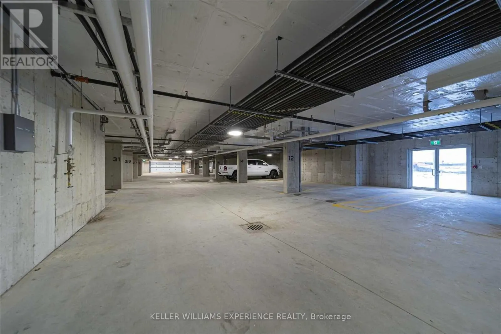 605 - 8 CULINARY LANE