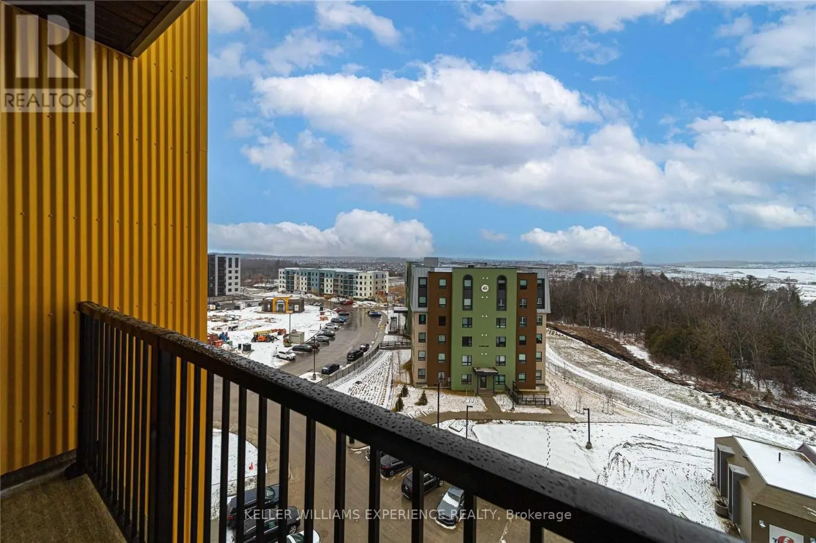 605 - 8 CULINARY LANE