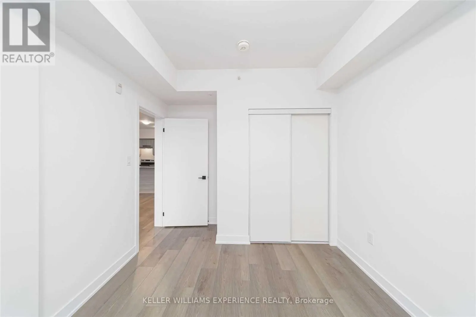 605 - 8 CULINARY LANE