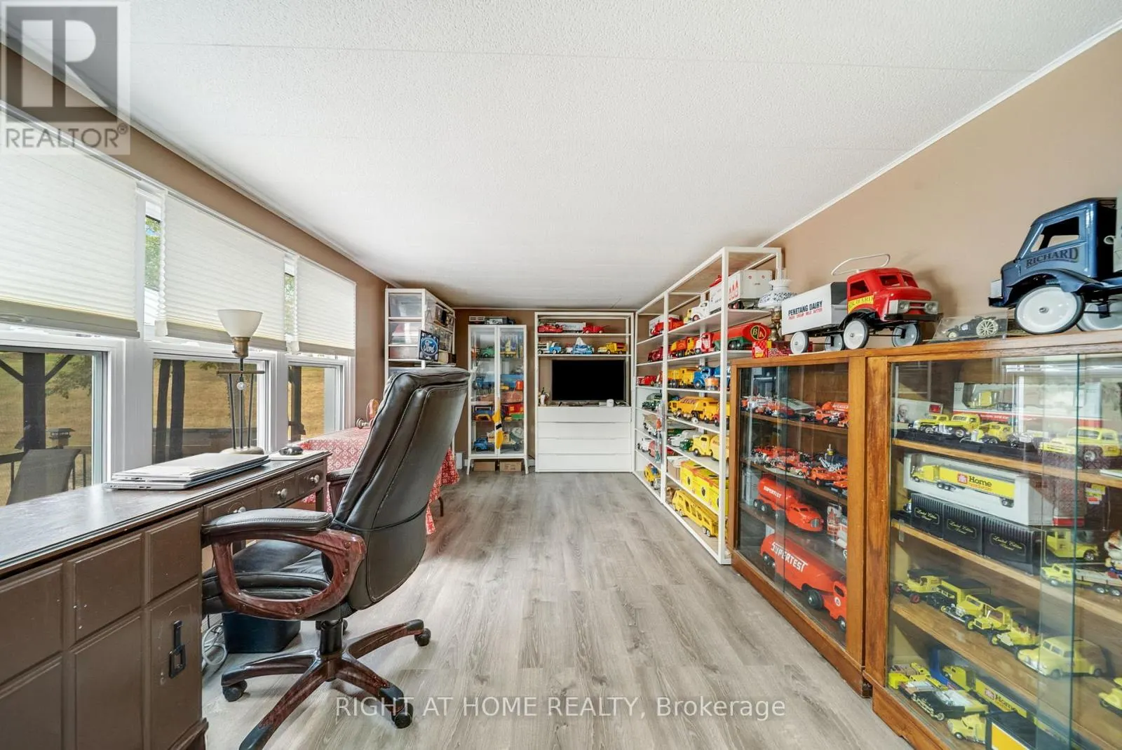 46 CAMERON DRIVE
