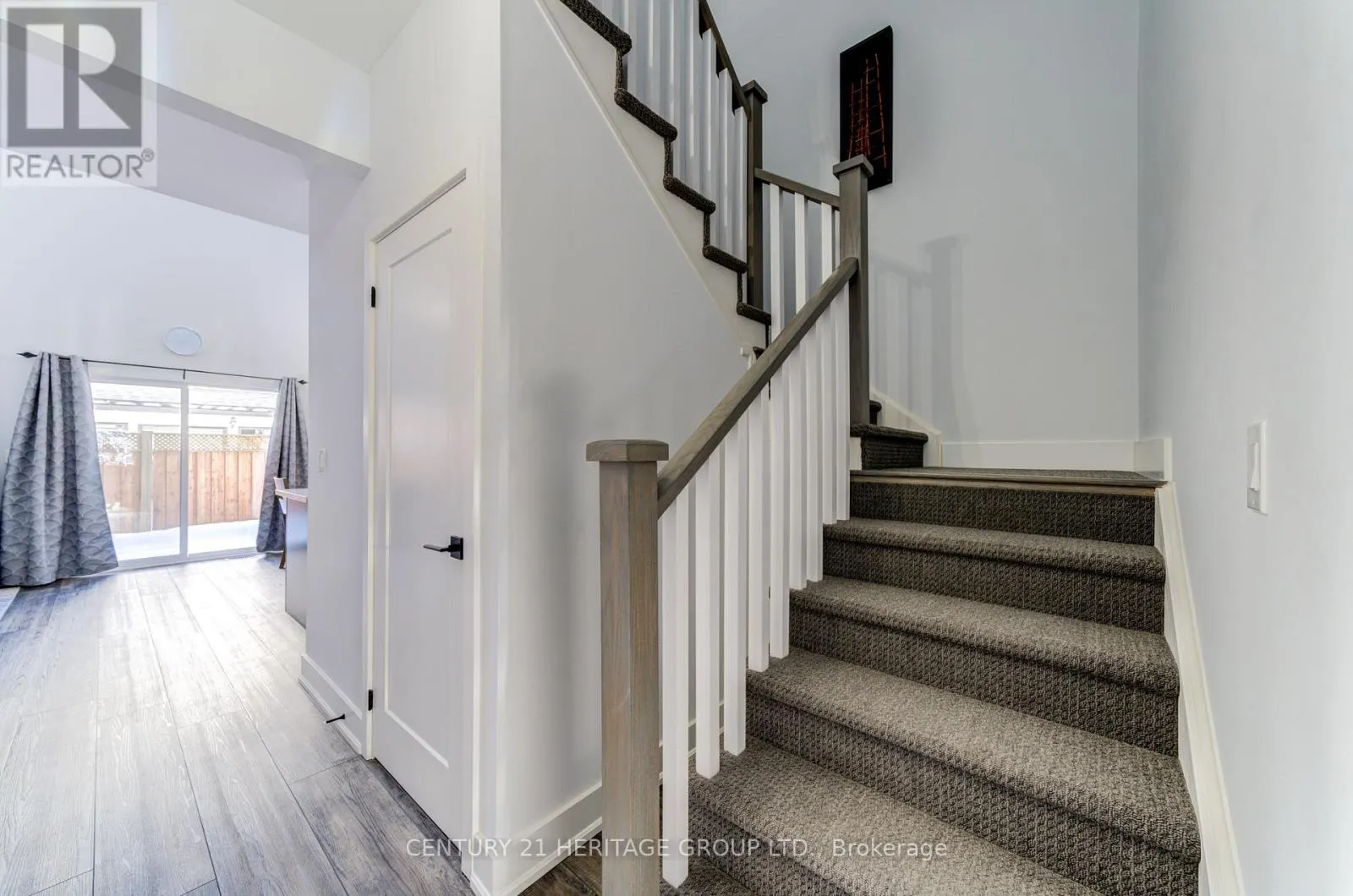 44 RUBY CRESCENT