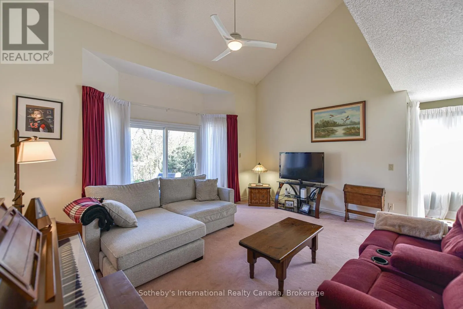 104 - 10 MUSEUM DRIVE, #104